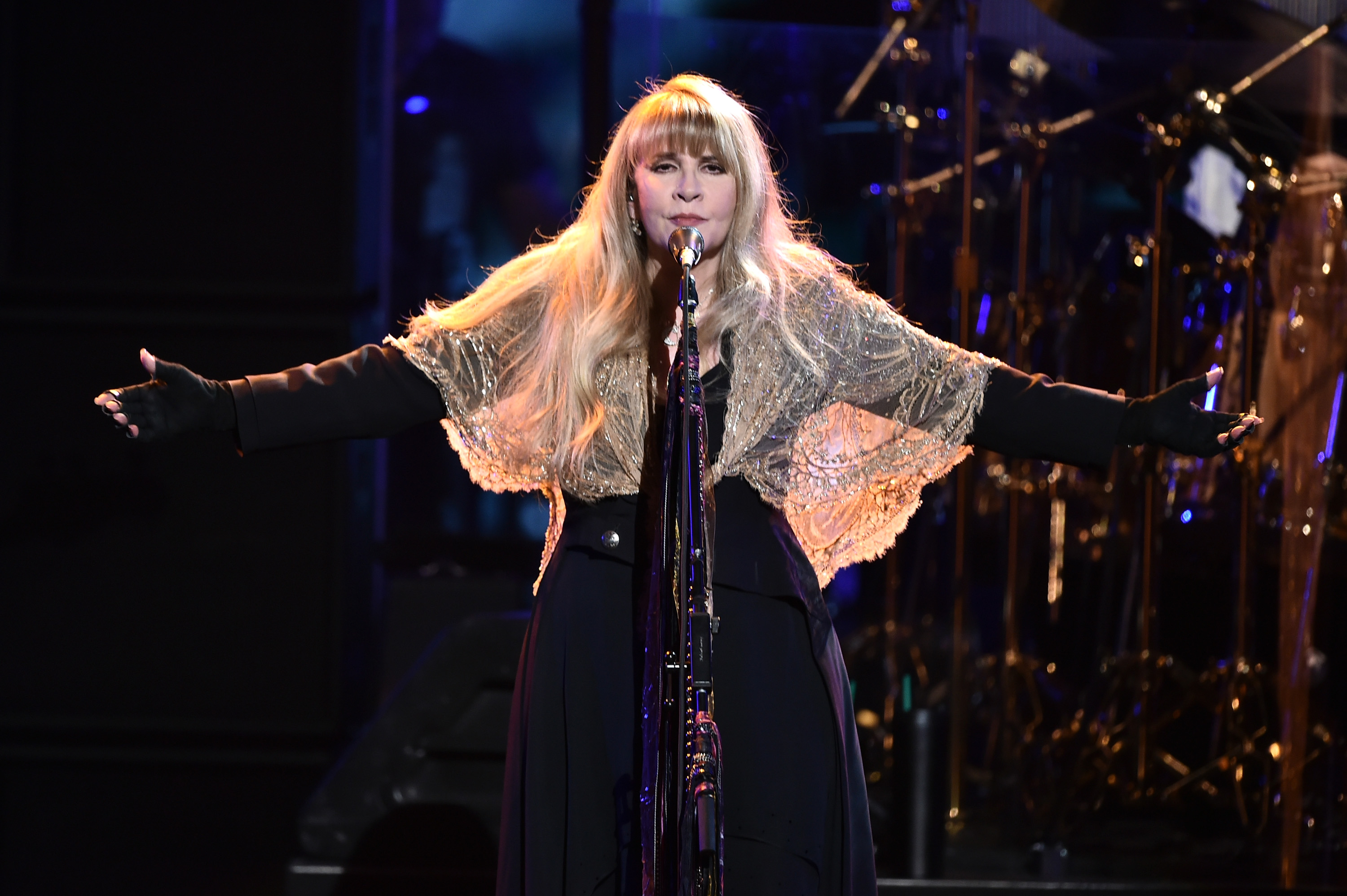 Stevie Nicks Says She Has A Shawl Vault In Amazing New Interview