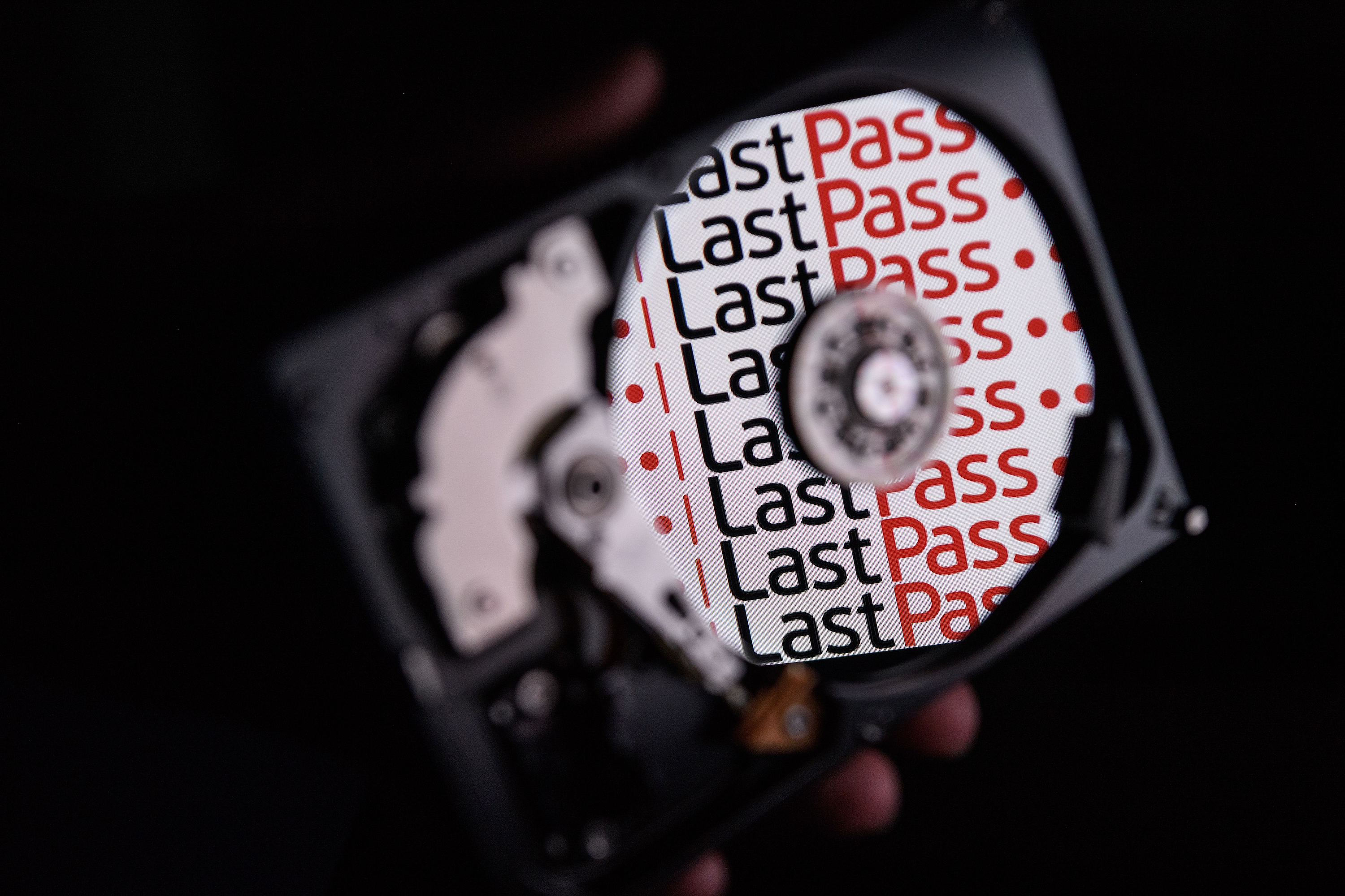 LastPass Free Accounts Will Now Work on Either Your Phone or Computer, Not Both