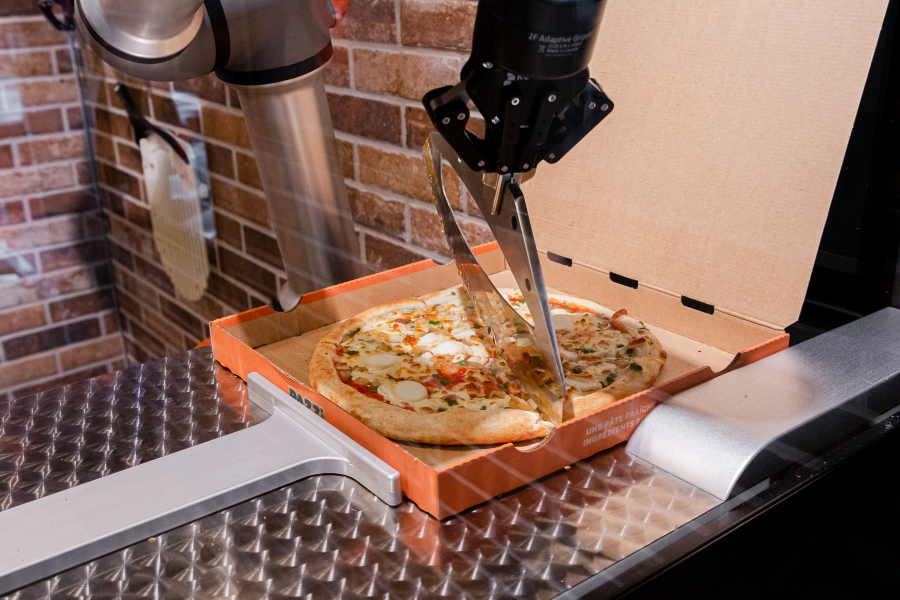 Kami Mencicipi Pizza Buatan Robot di Prancis