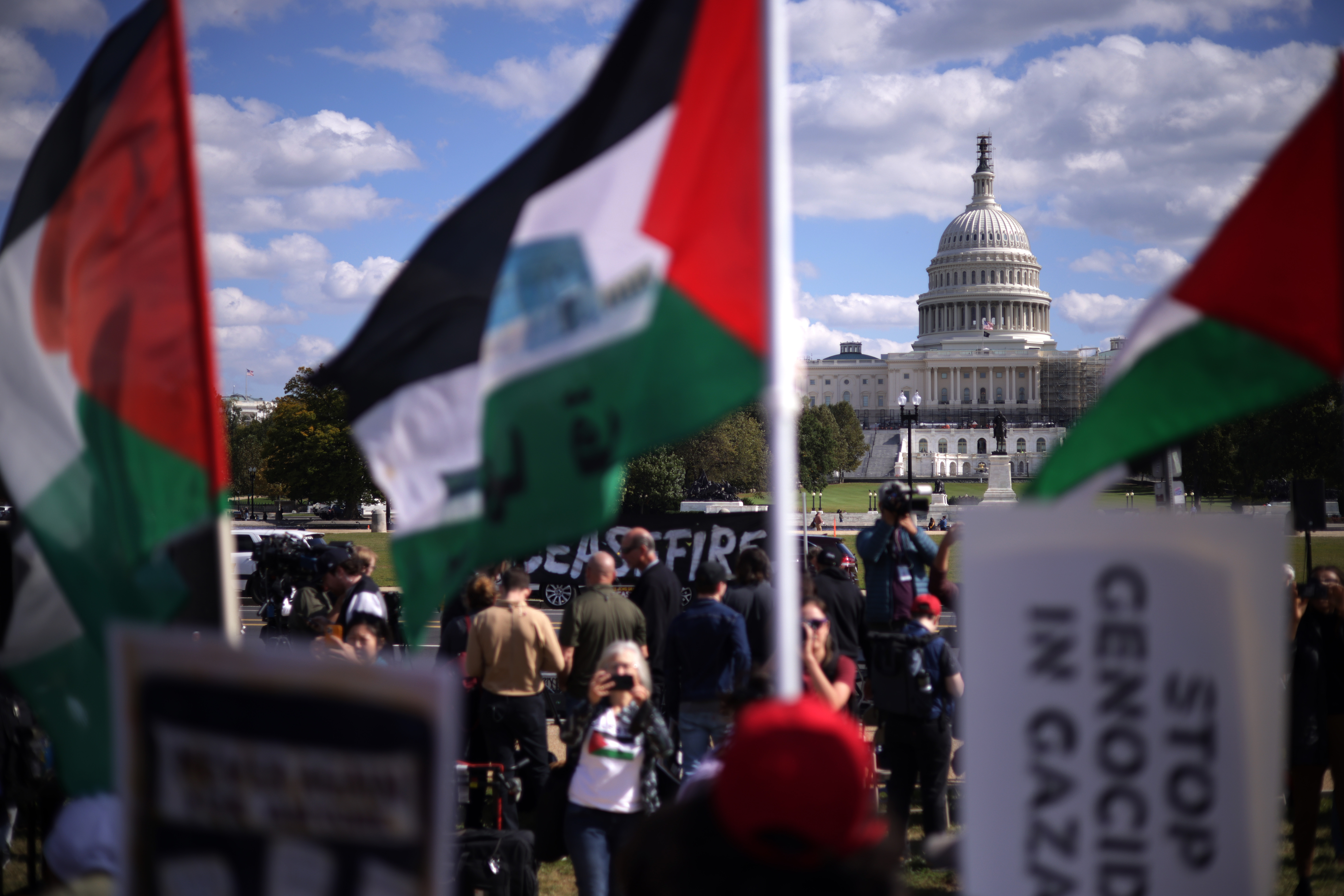 Neo-Nazis and the Far-Right Are Trying to Hijack Pro-Palestine Protests