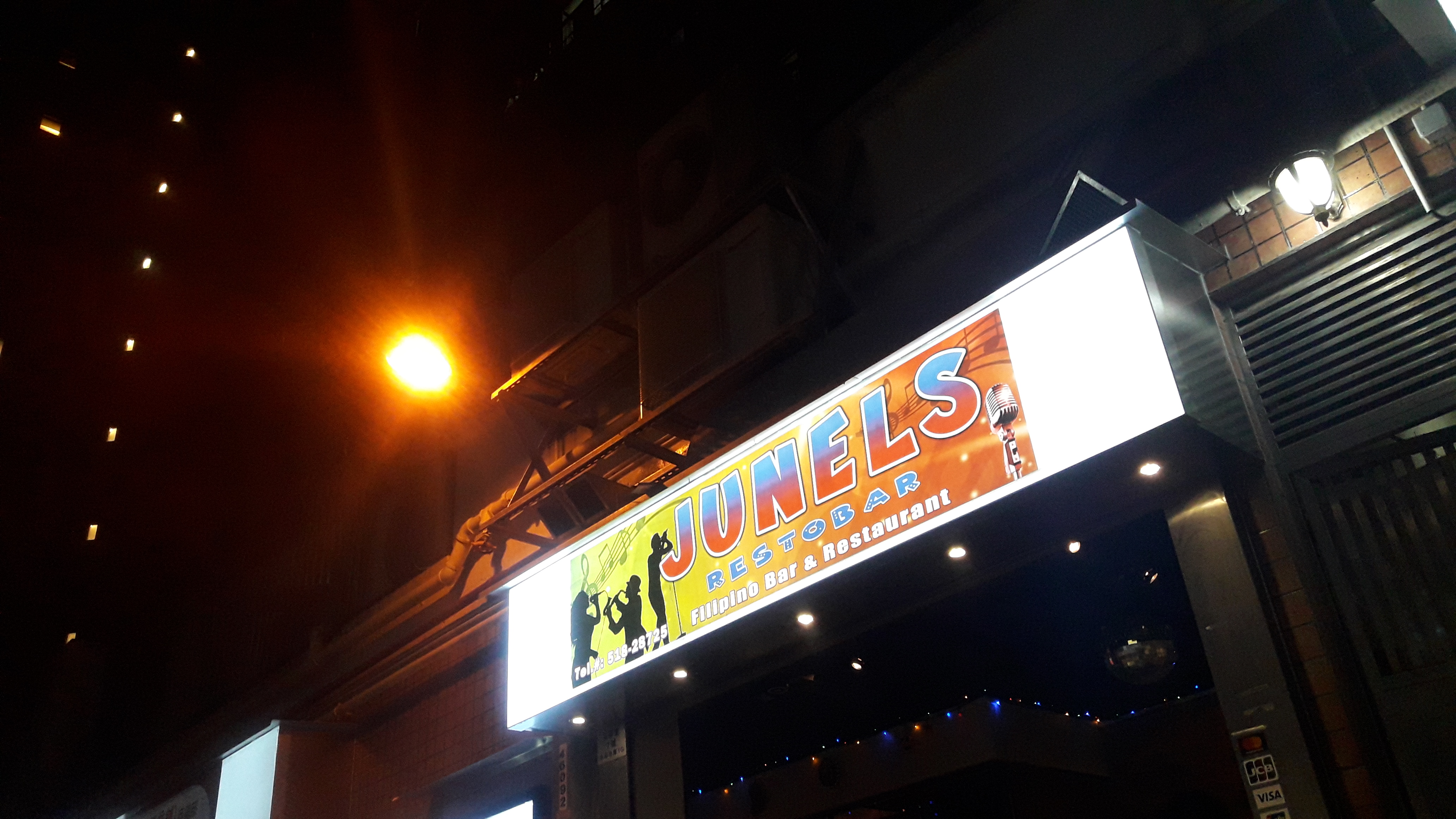 junels-karaoke-filipino-ofw-hong-kong-coronavirus-protest
