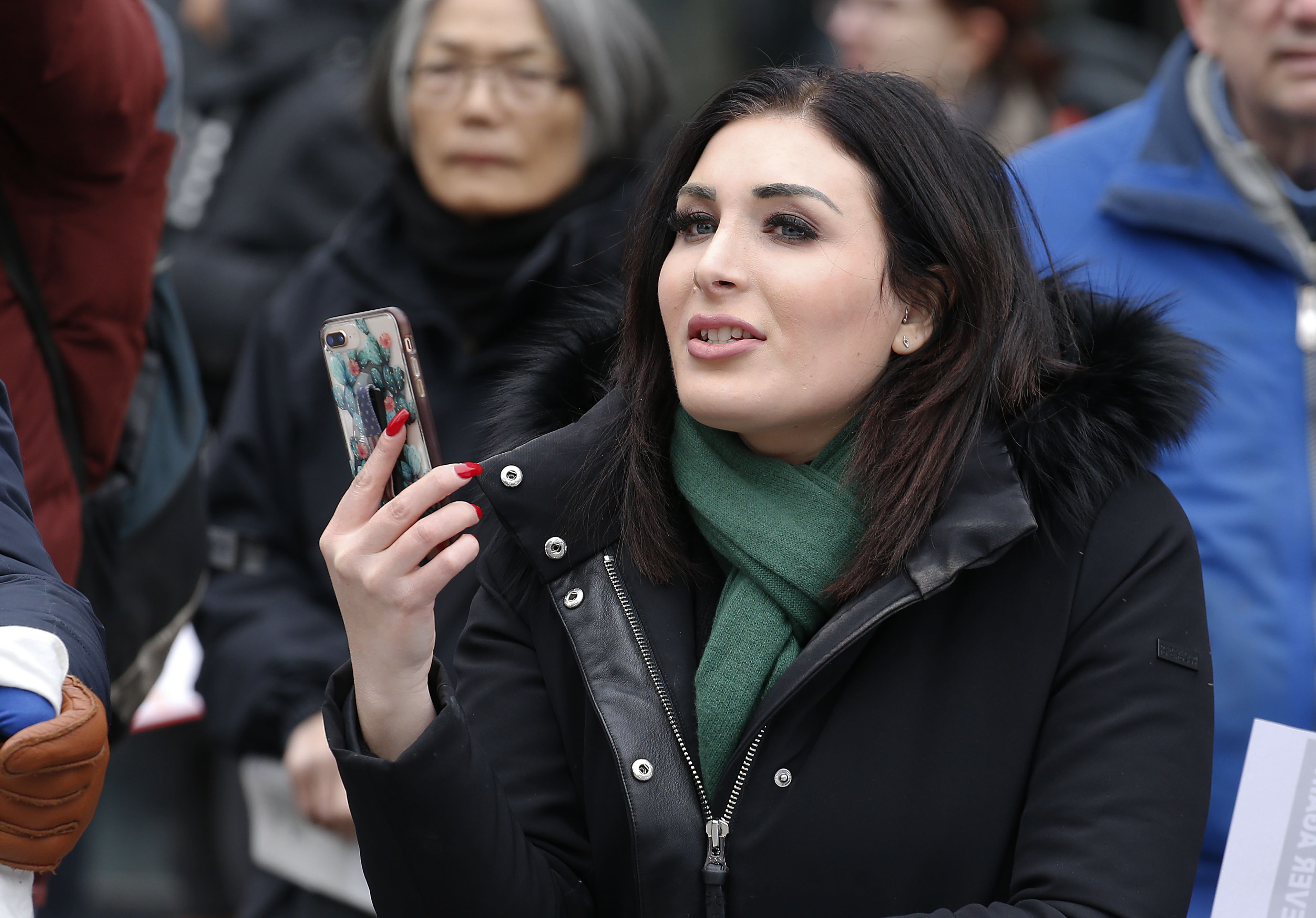 , The Big-Name Conservatives Bankrolling This Far-Right Troll’s Run for Congress, Saubio Making Wealth
