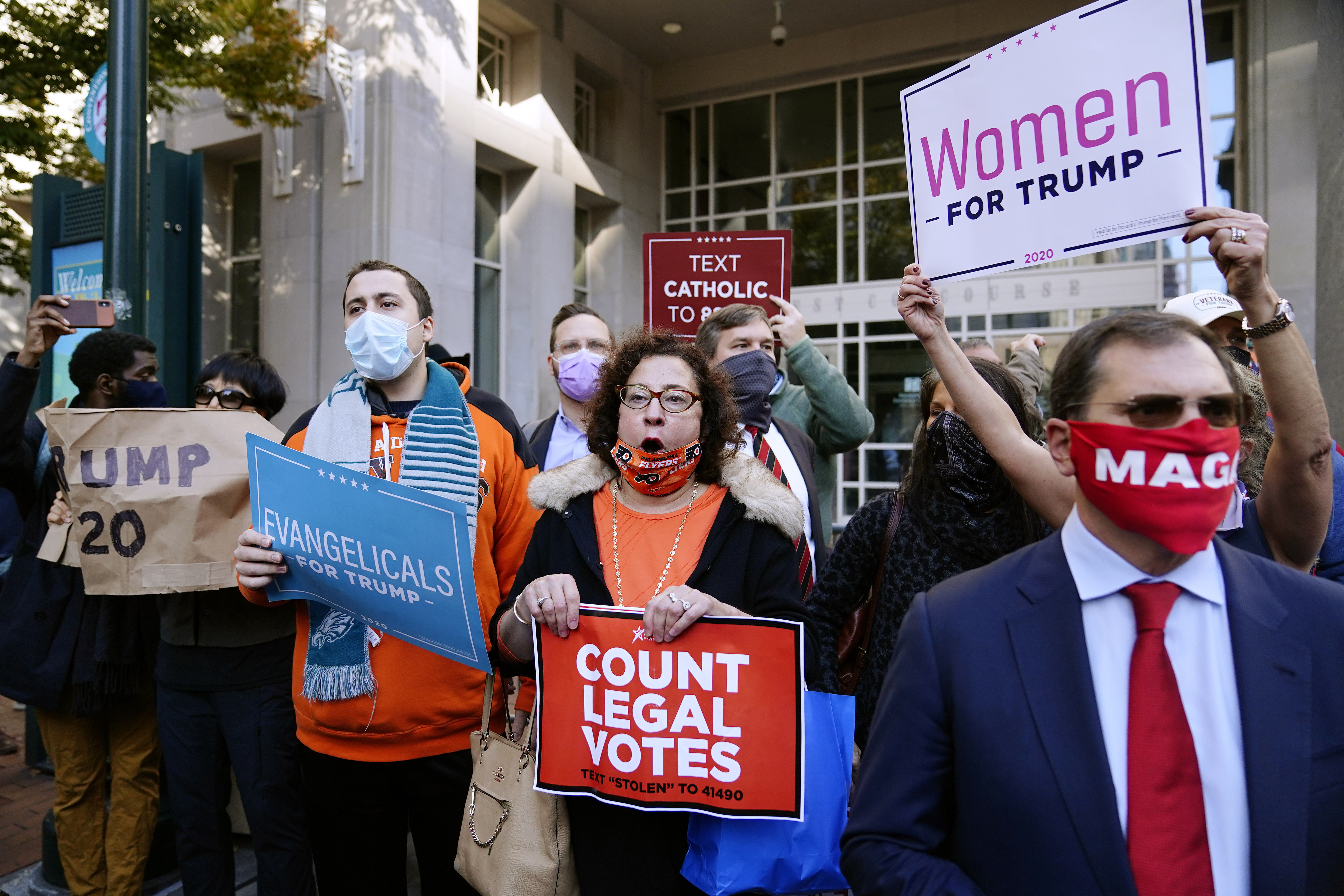 , A GOP-Linked ‘Stop the Steal’ Facebook Group Is Gaining Thousands of Members a Minute, Saubio Making Wealth