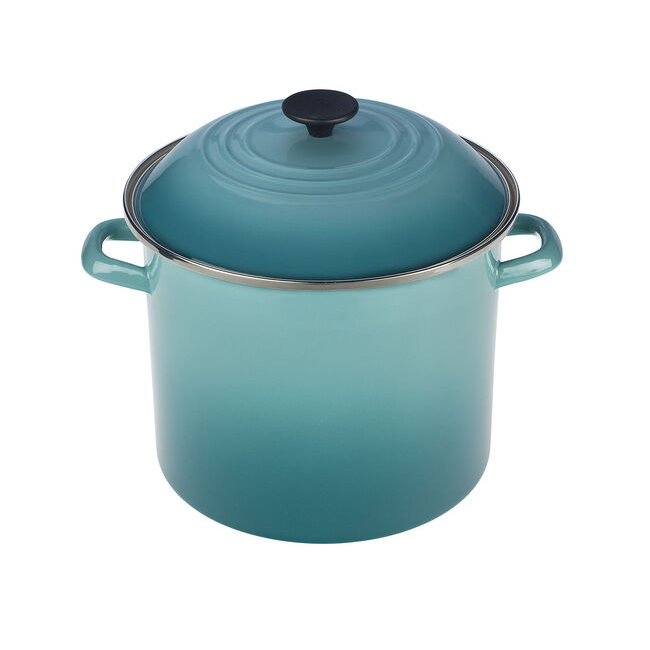 https://video-images.vice.com//products/64f8f331c13cc5d7987f90bd/gallery-image/1700689929796-caribbean-le-creuset.png?crop=1xw:0.5625xh;center,center