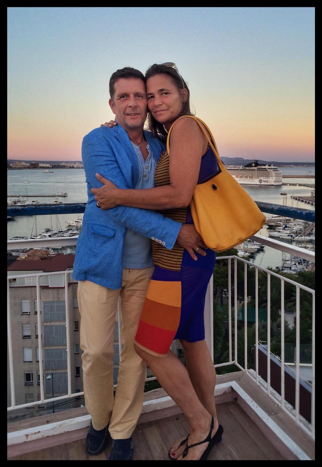 Nina, staff writer pour VICE Allemagne a interviewé son père Jürgen (57) ainsi que Claudia (48), sa seconde épouse.