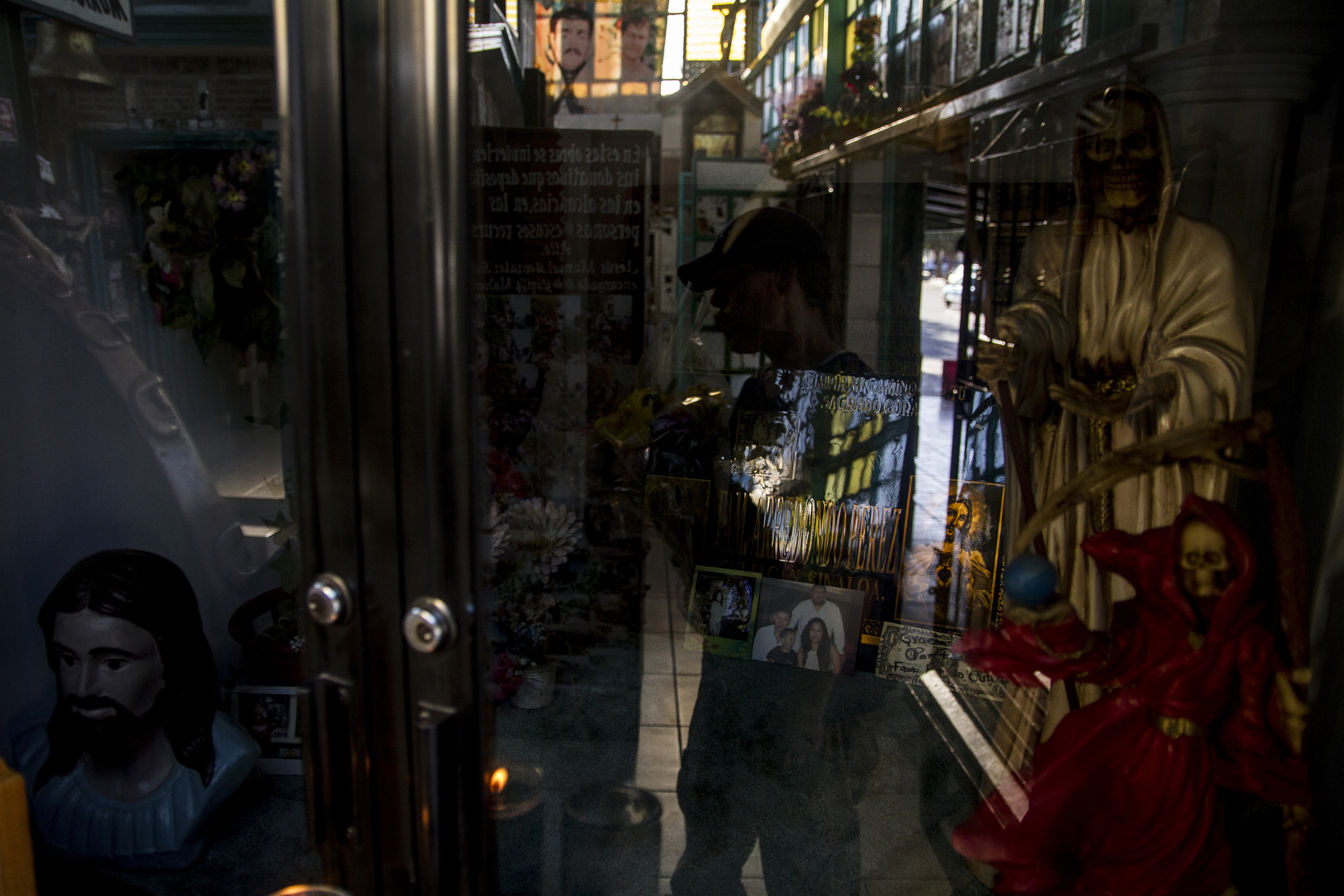 Un rol por el Culiacán de los narcos muertos VICE