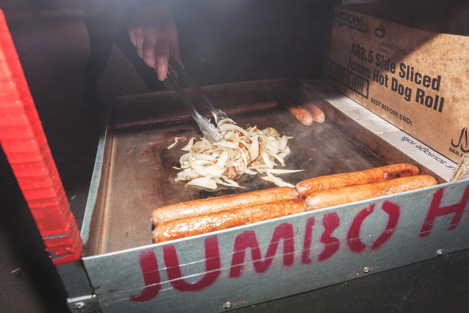 Is this really how cheap hot dogs are in NYC cus in London there like £