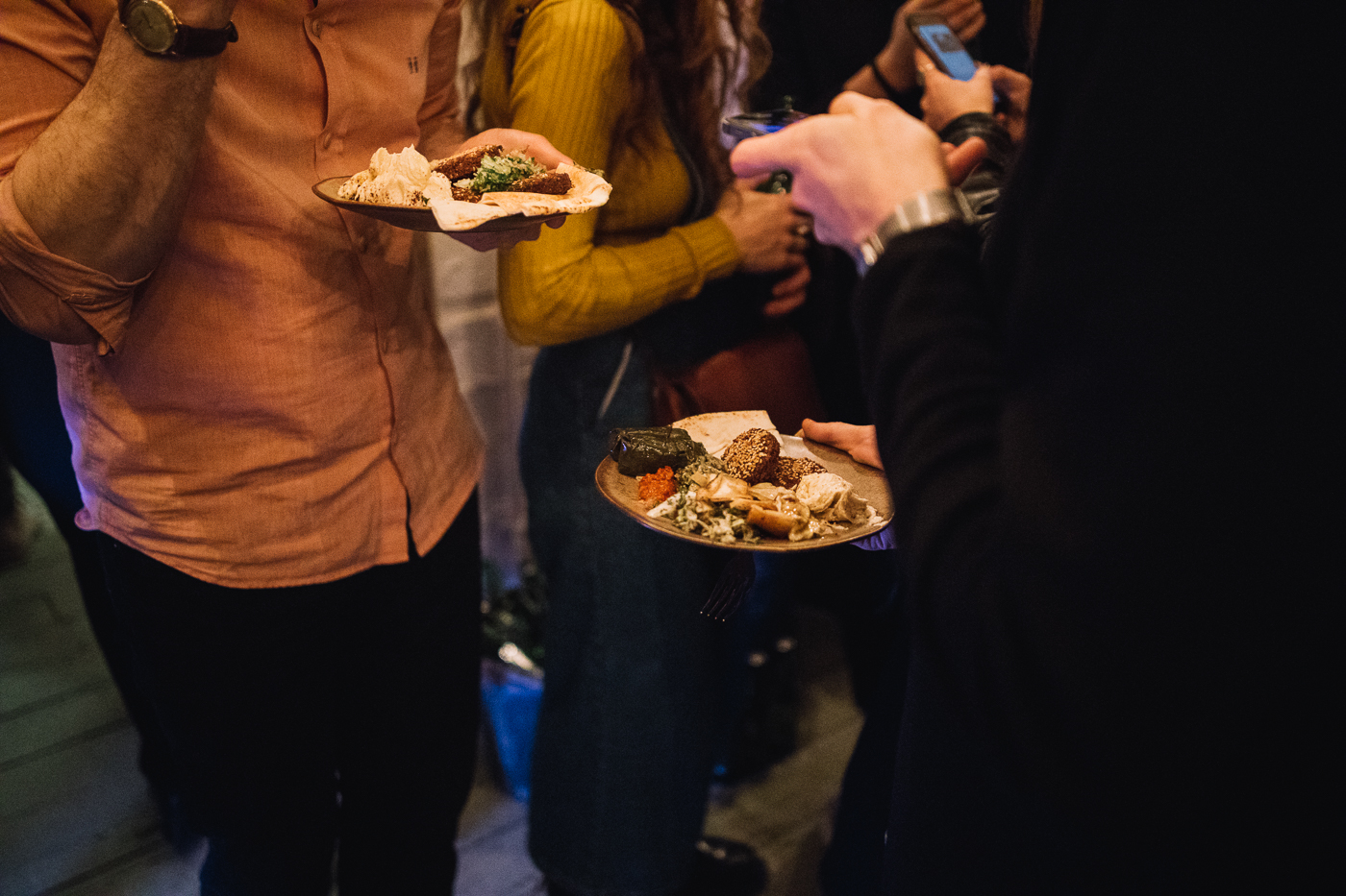 Oakland A's Pitcher Hosts Dinner for Syrian Refugees - ATTN