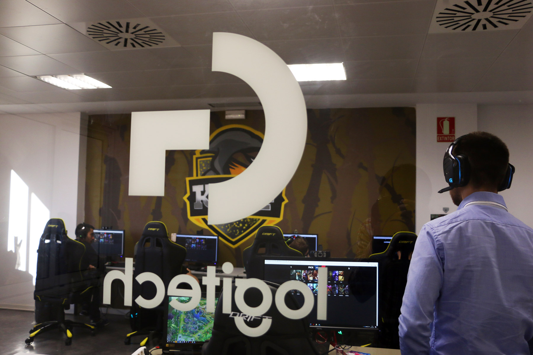 Pecera-Kiyf-Equipo-Profesional-League-of-Legends-eSports