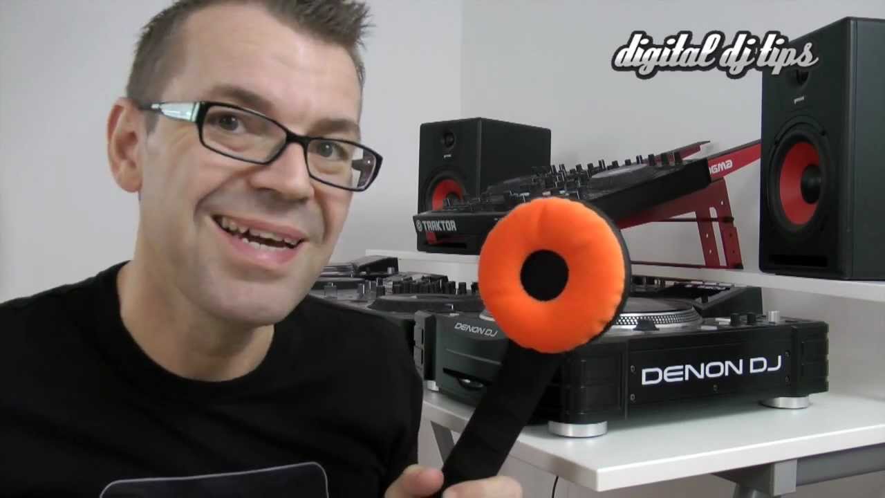 stick headphone dj