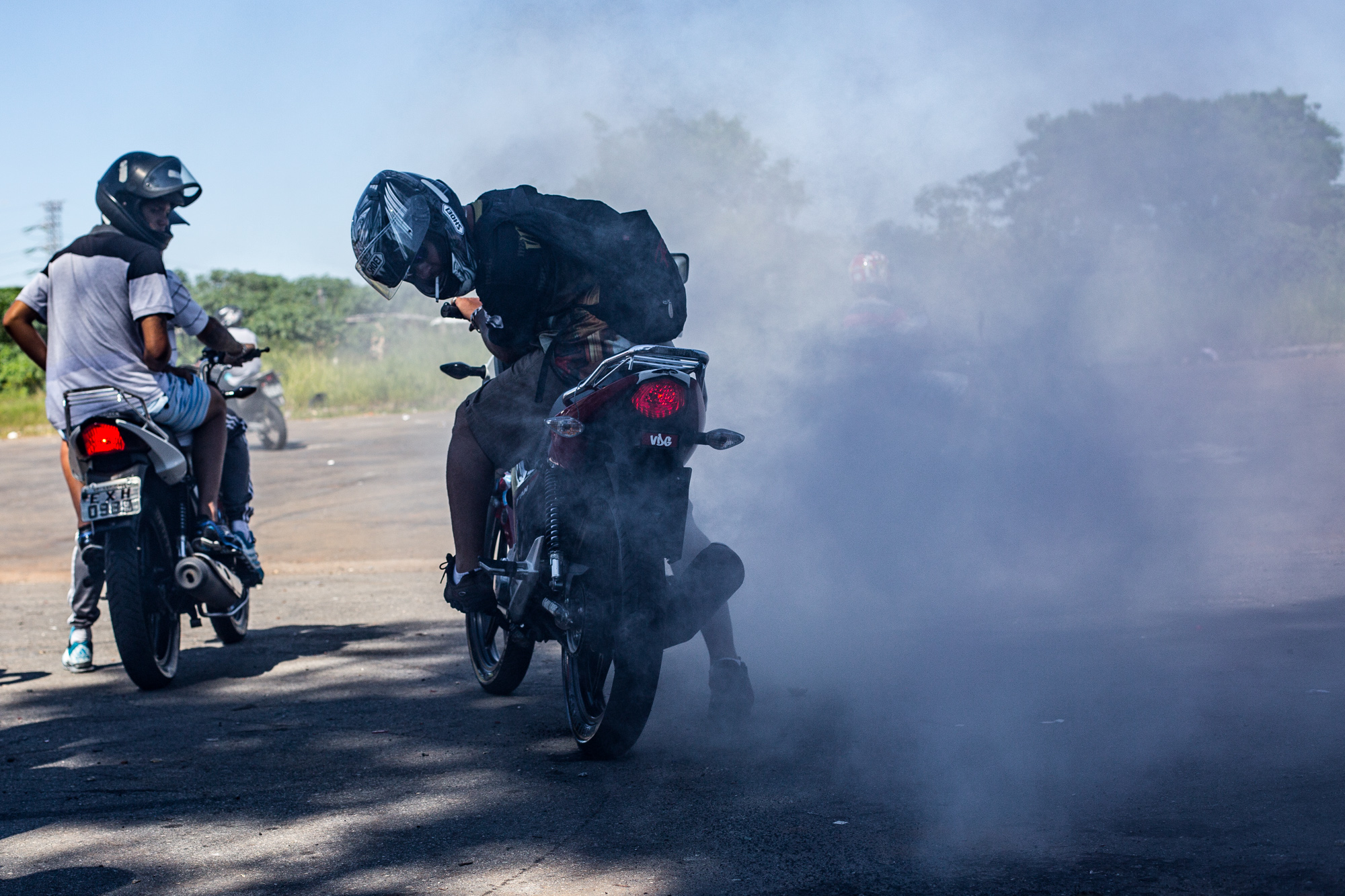 GRAU ESTRAGA A MOTO ? Veja o que aconteceu quando você empina sua moto 