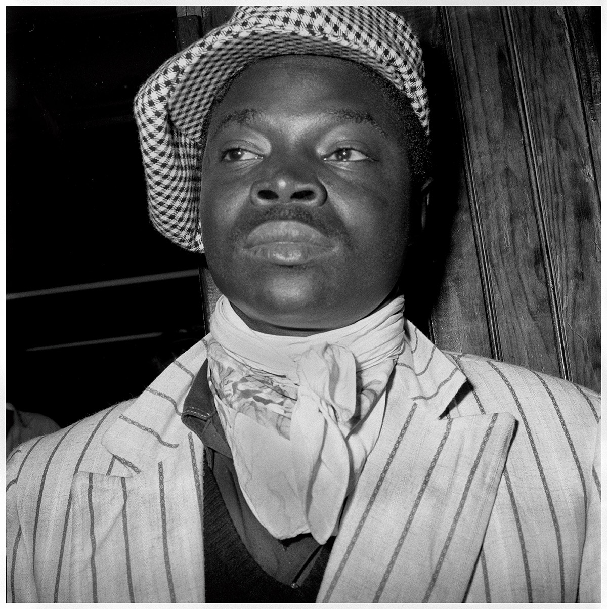 1494425644385-3-sardine_paris_1988_hutchinson_25