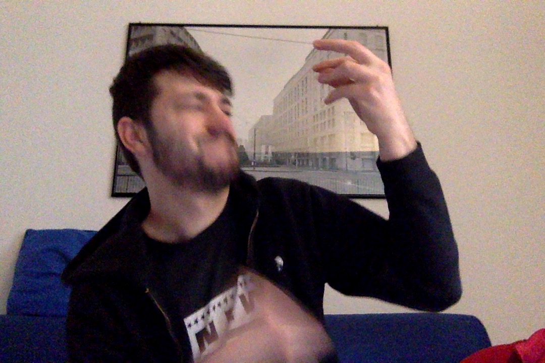 harry styles album 2017 one direction reaction reazione recensione only angel air guitar