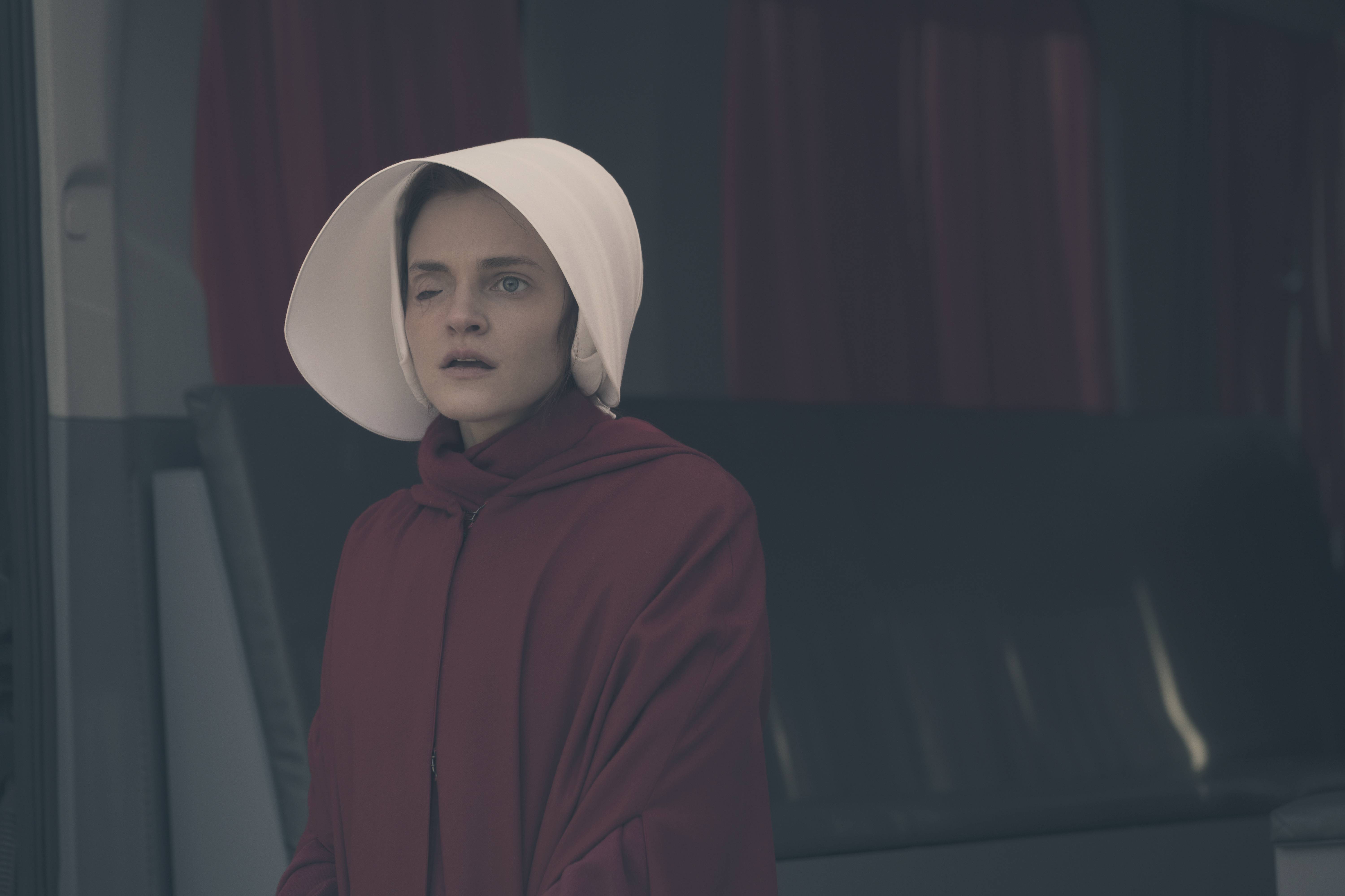 Everyone's a Spy in 'The Handmaid's Tale' - VICE