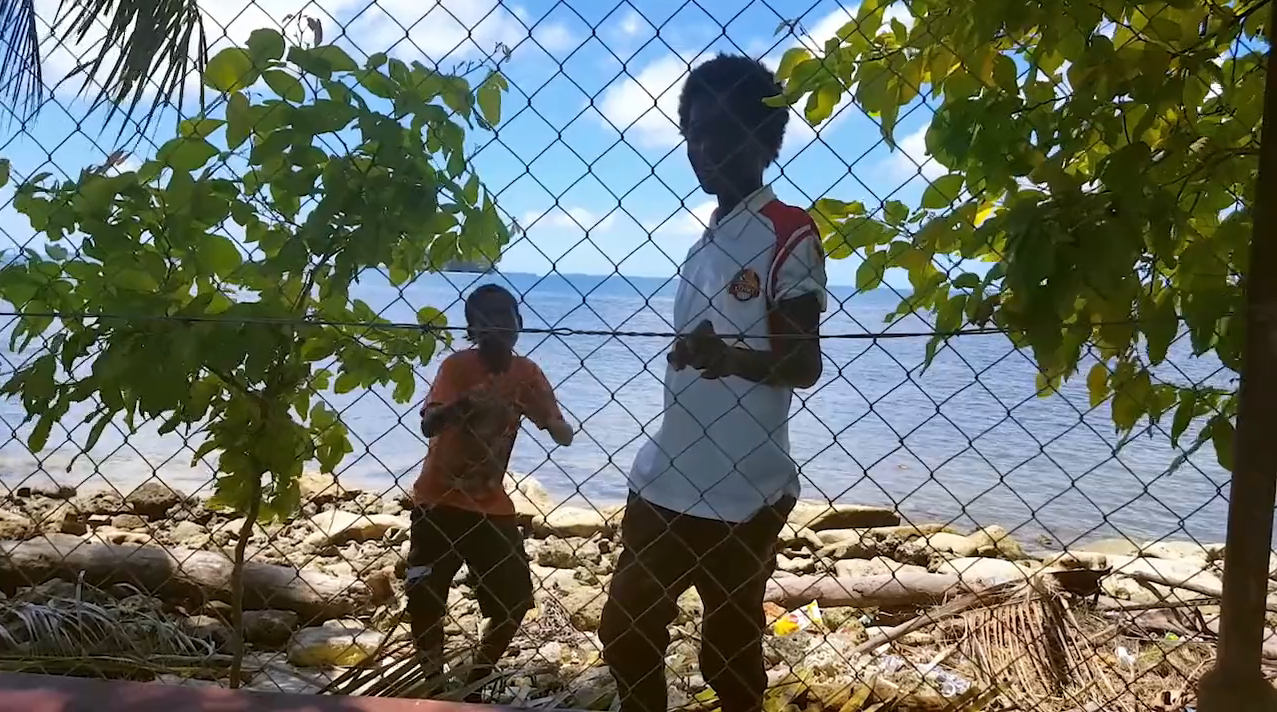 Go See the Secret Manus Island Documentary Shot on a Smartphone - VICE