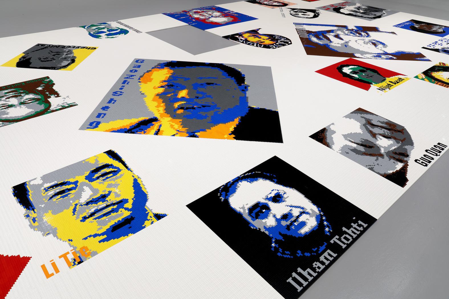 1499058429550 1498679318631 AiWeiweiinstallation20 Potret LEGO Gambarkan Wajah 176 Aktivis dan Tahanan Politik Seluruh Dunia