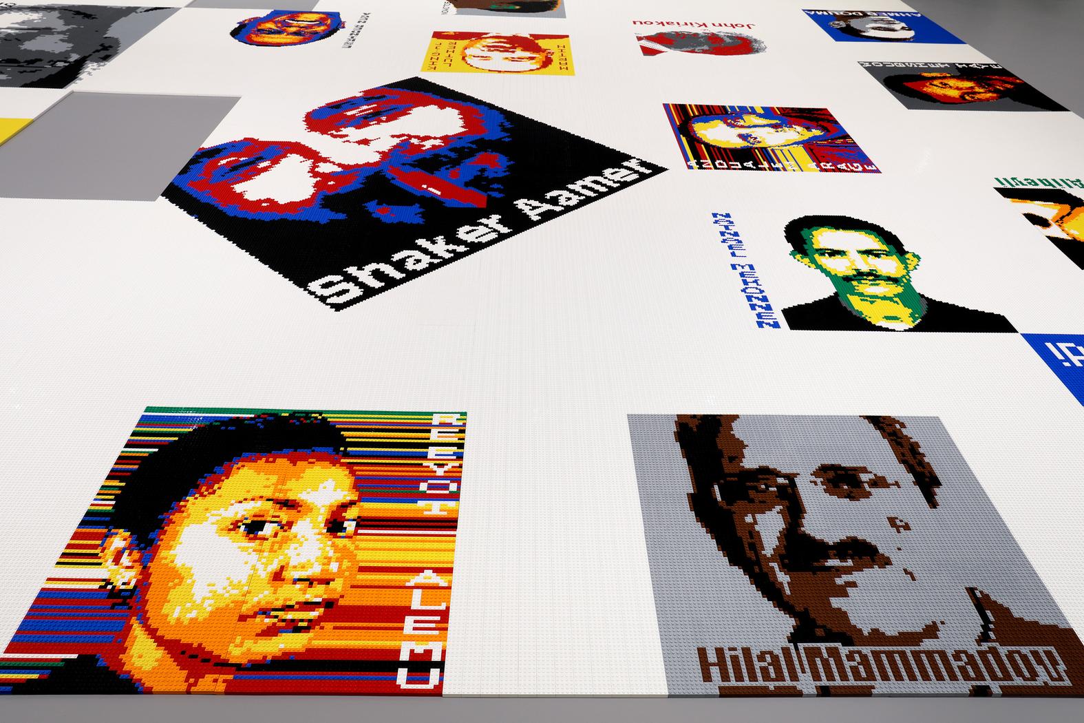 1499058689373 1498679509788 Ai Weiweiinstallation34 Potret LEGO Gambarkan Wajah 176 Aktivis dan Tahanan Politik Seluruh Dunia
