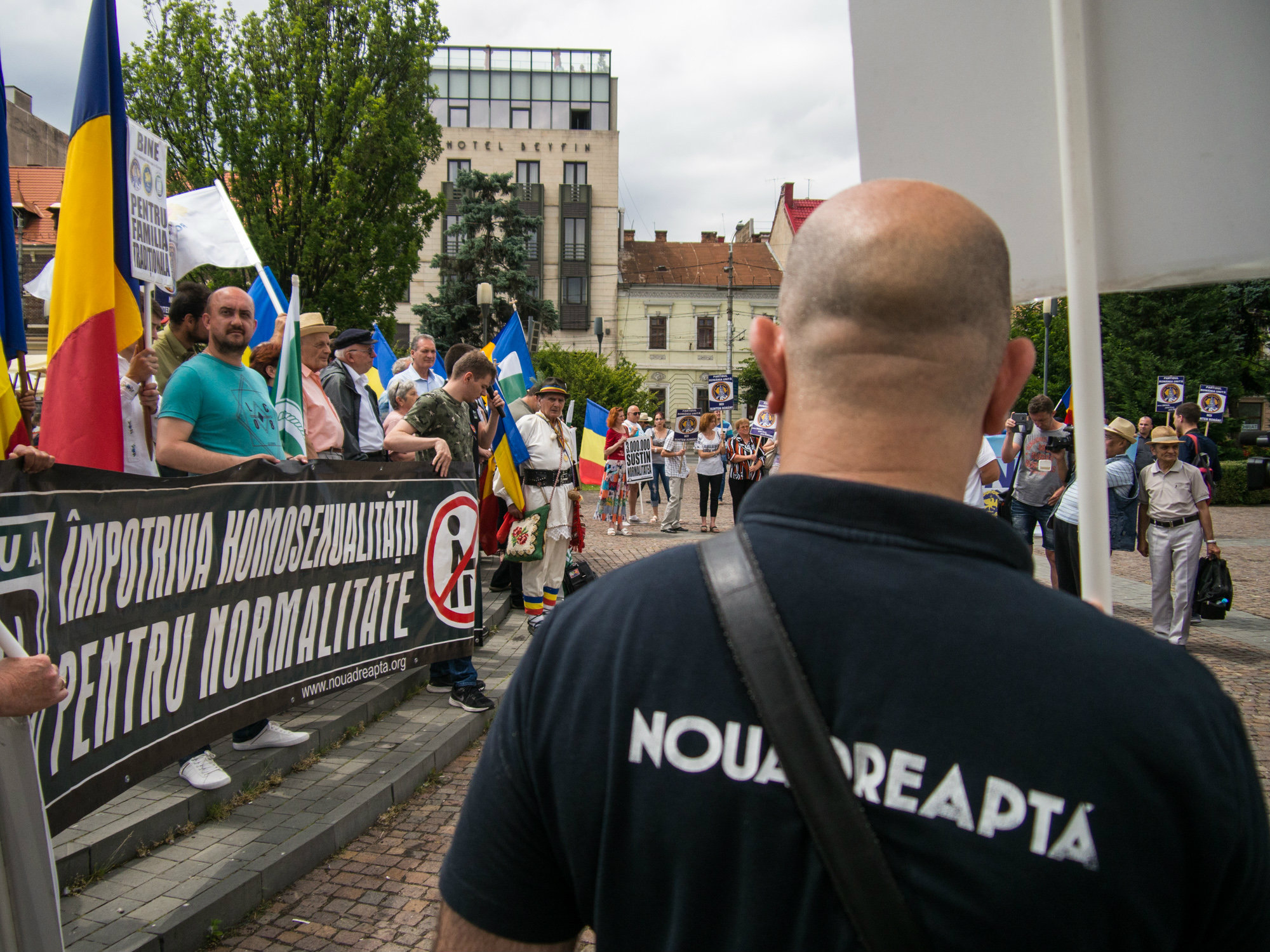 pageant Stop by to know Take a risk Ce am învățat despre România după ce-am fost la un miting al extremei  drepte din Cluj