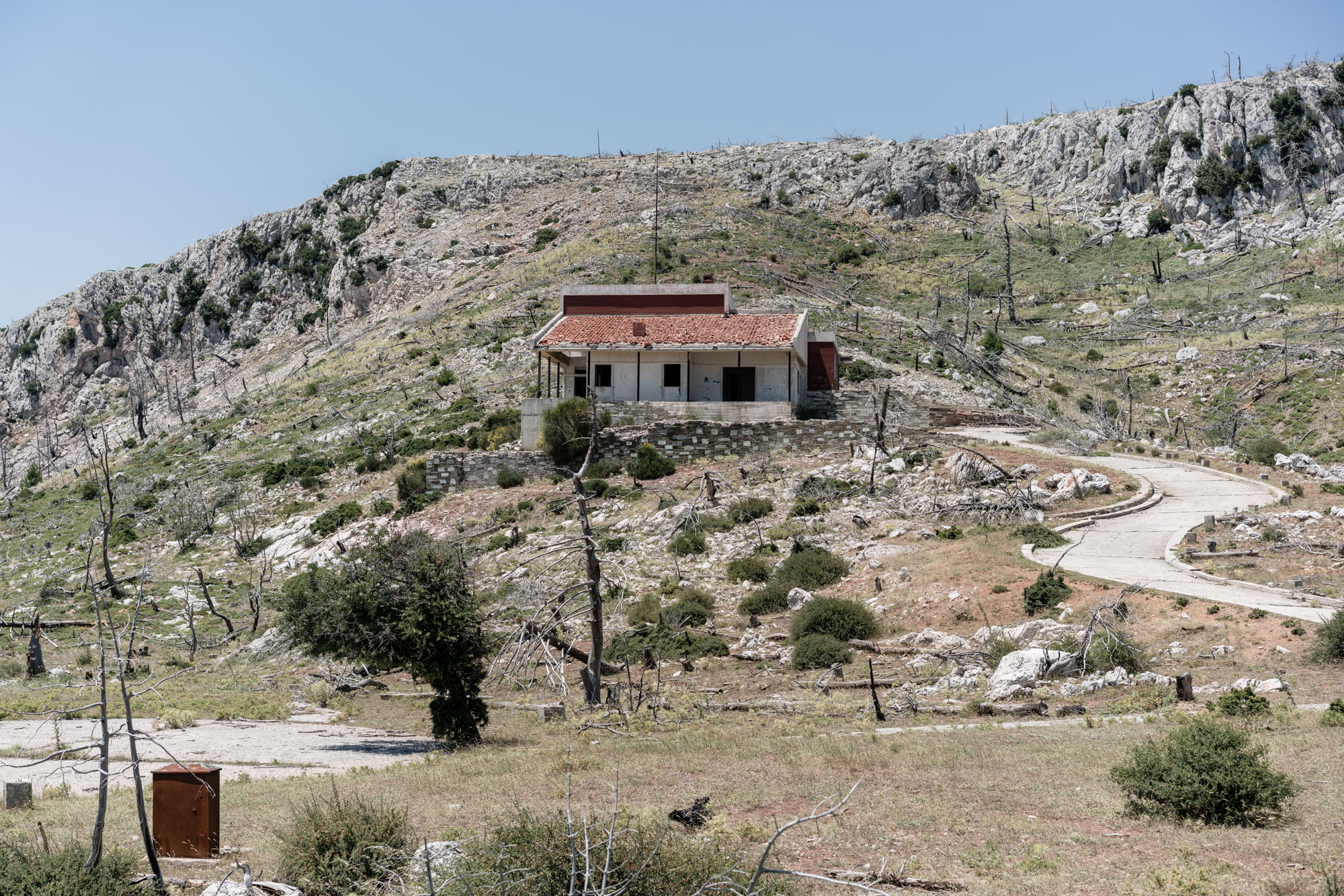 1500277007365-Villa_Diktatora_Parnitha_ORE0665
