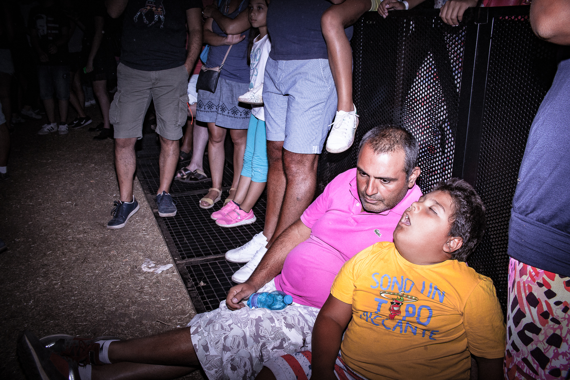 bambino papà transenna viva festival ghali