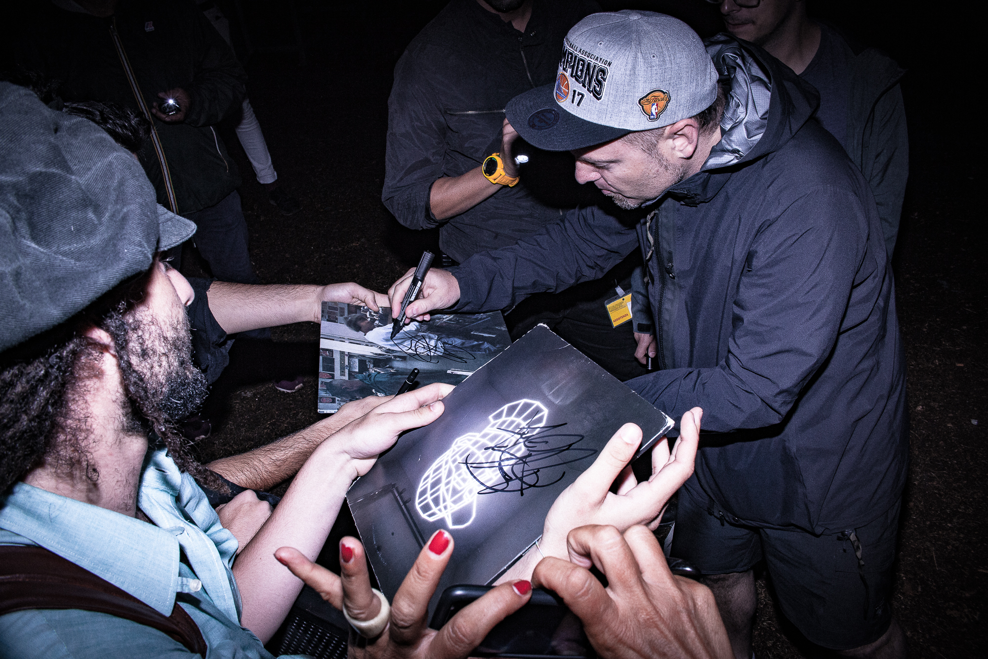 dj shadow endtroducing signed 2017 live
