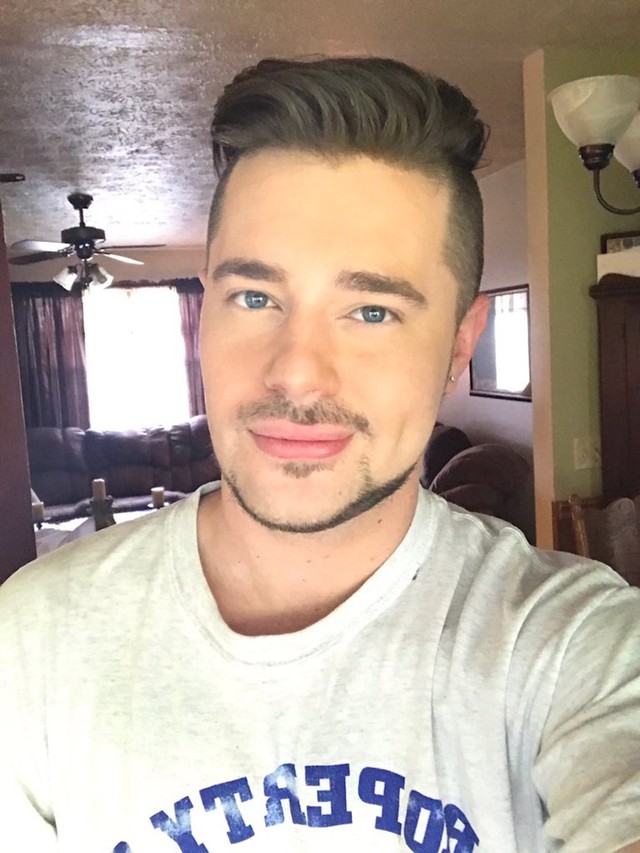 640px x 853px - Leave Britney Alone': Chris Crocker Reflects on His Weird ...