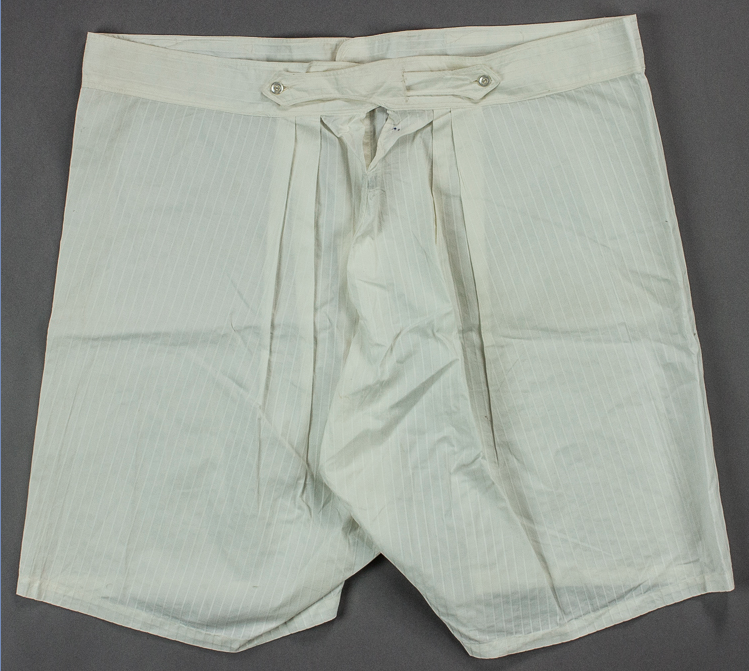 Ein Auktionshaus Versteigert Hitlers Braune Unterhose