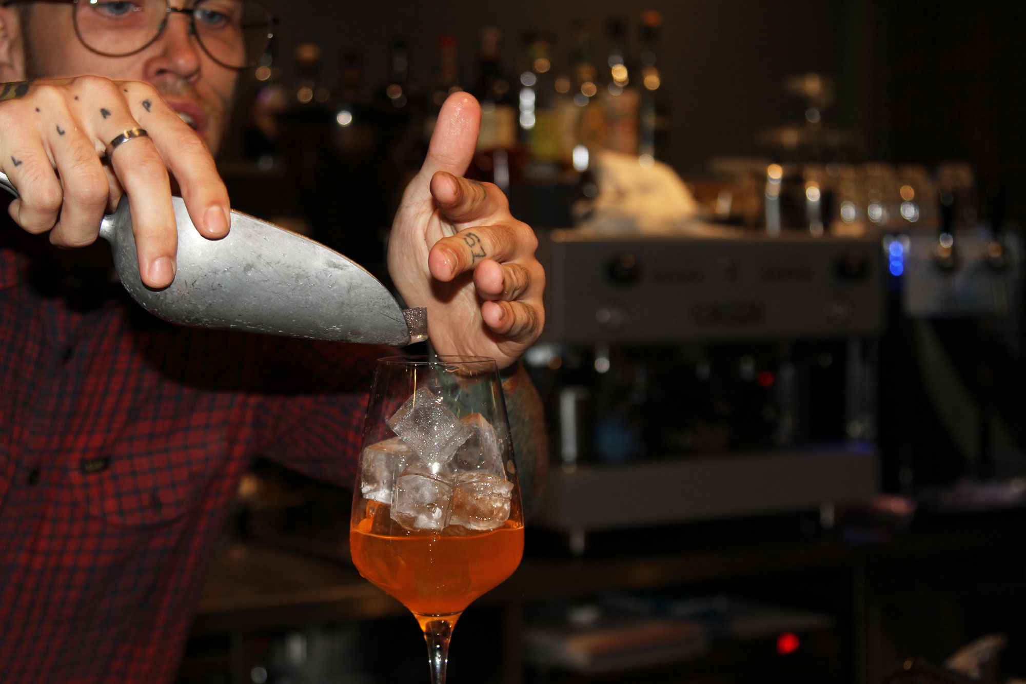 Easy Drinks This IrnBru Cocktail Is the Scottish Aperol Spritz VICE