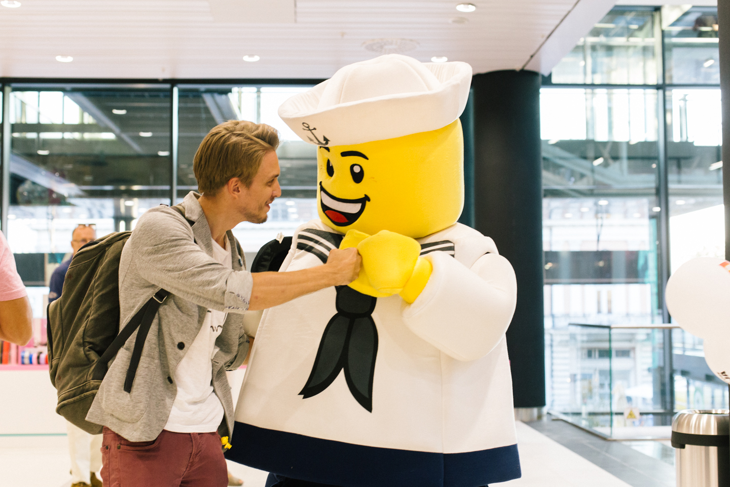 Preživeo Sam Haos I Pakao Na Otvaranju Lego Prodavnice U Beogradu Vice