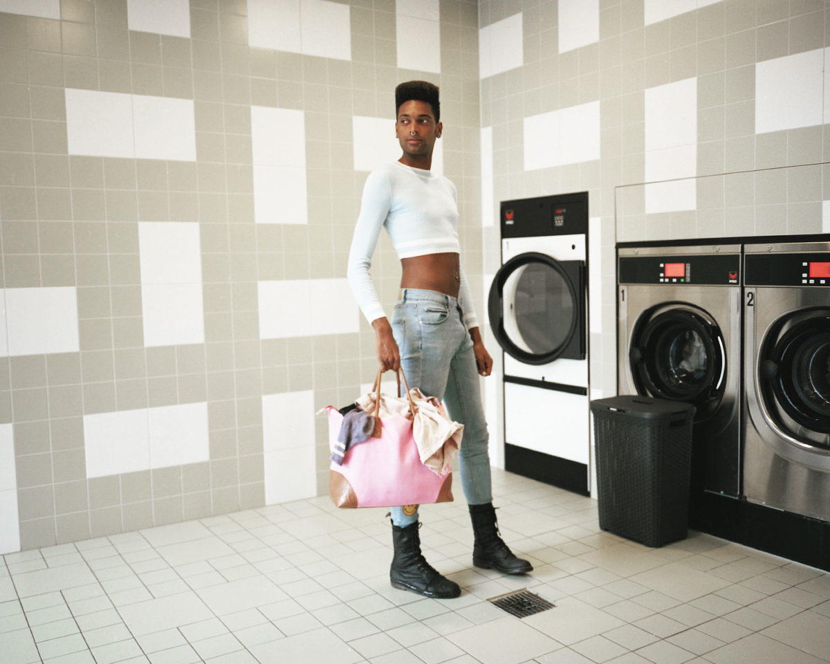 1505906735612-12-ramonadeckers_kenneth_launderette_2
