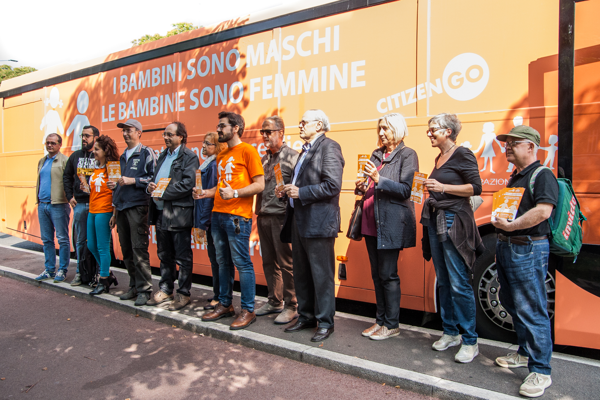 bus della libertà gender milano