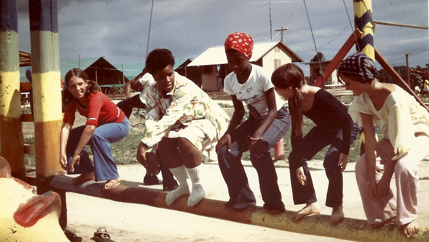 Храм народов. Массовое убийство в Джонстауне 1978. Храм народов Джорджтаун.