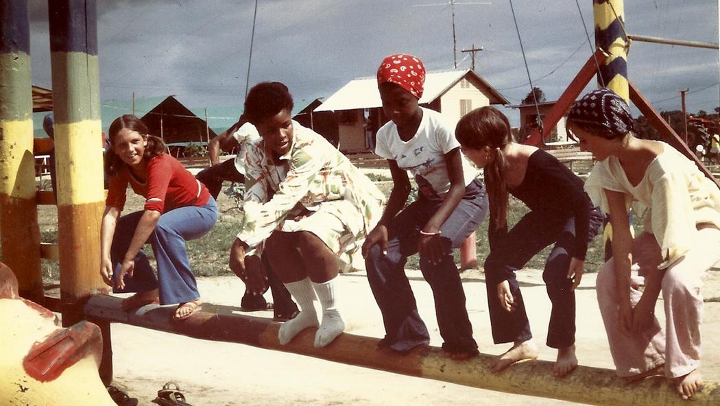 La secte de Jonestown avant le massacre, vue de l'intérieur VICE Québec