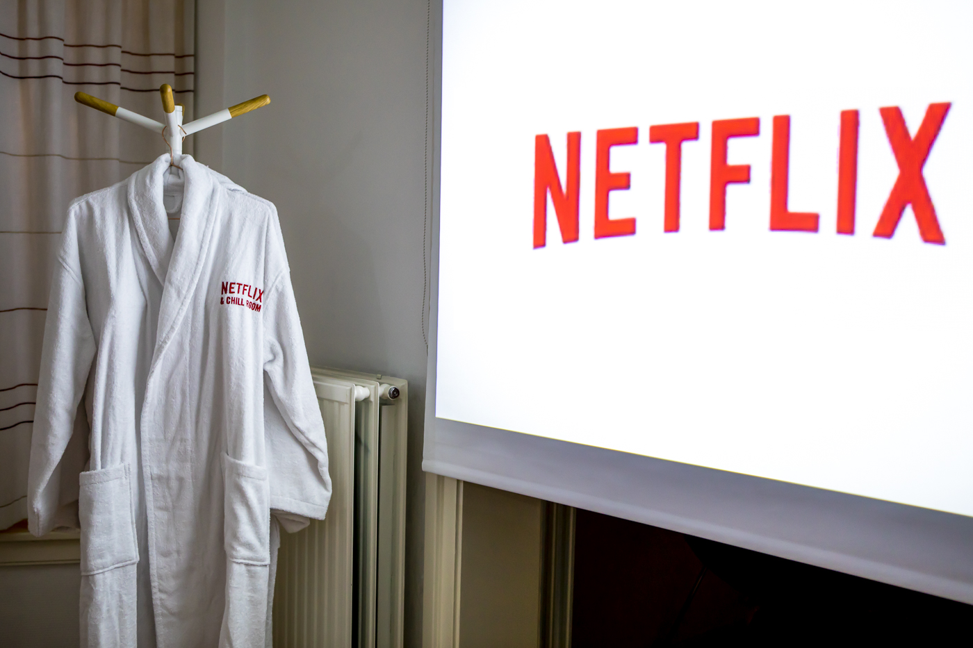 Ik sliep een nachtje in een Netflix & chill-kamer