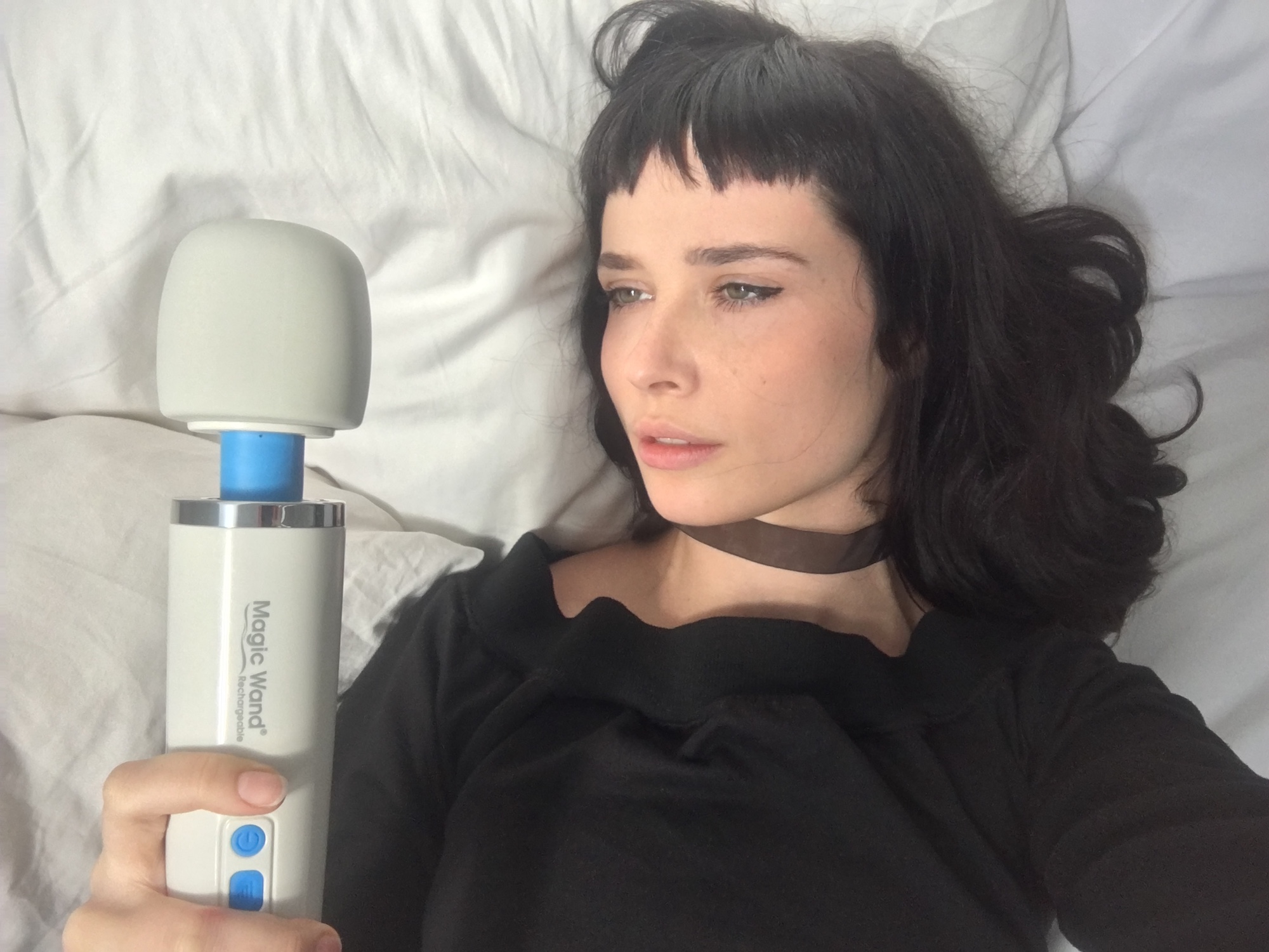 Hitachi Magic Wand Orgasm - Huge Vibrators May Scare Men, but They're Really, Really ...