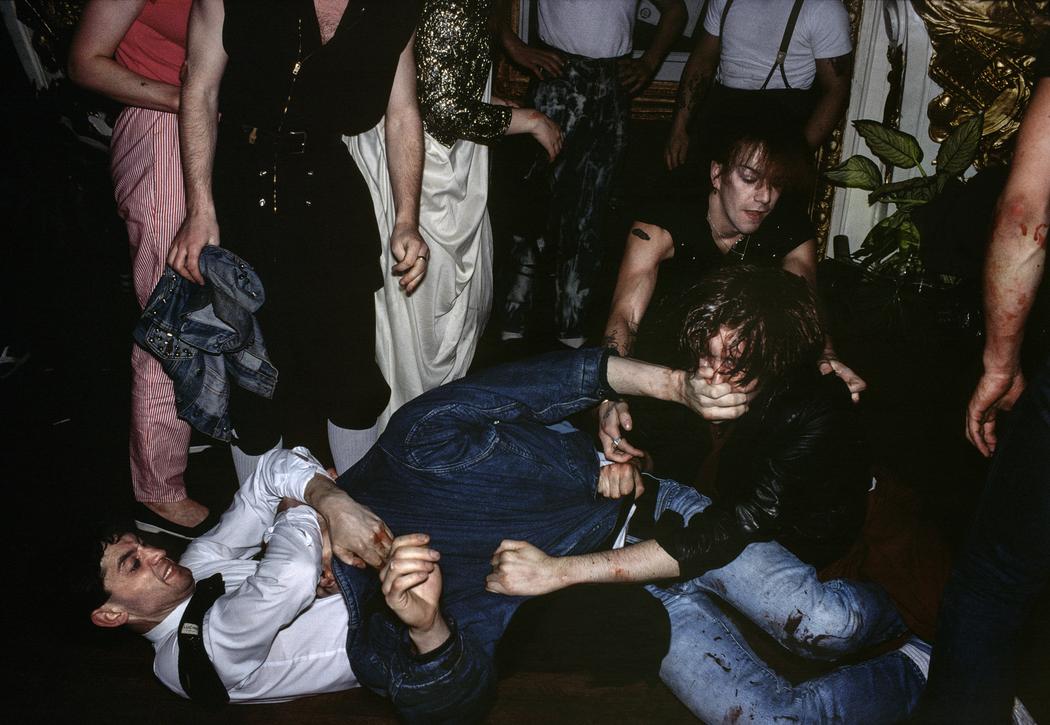 pelea en camden palace the pleasure principle steele-perkin fotografís de inglaterra margaret thatcher