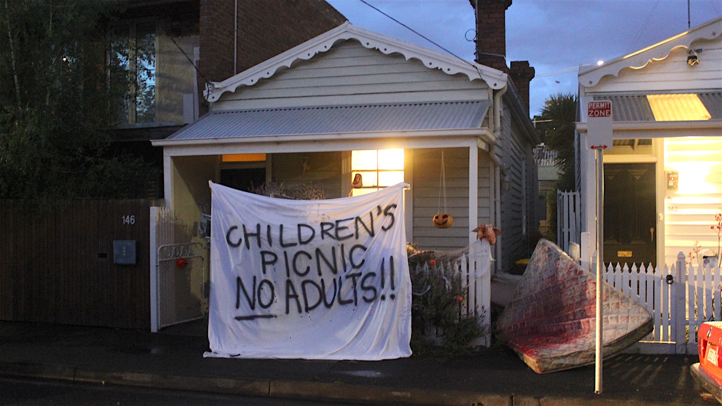 I Pushed My Halloween Decorations To Their Legal Limit Vice