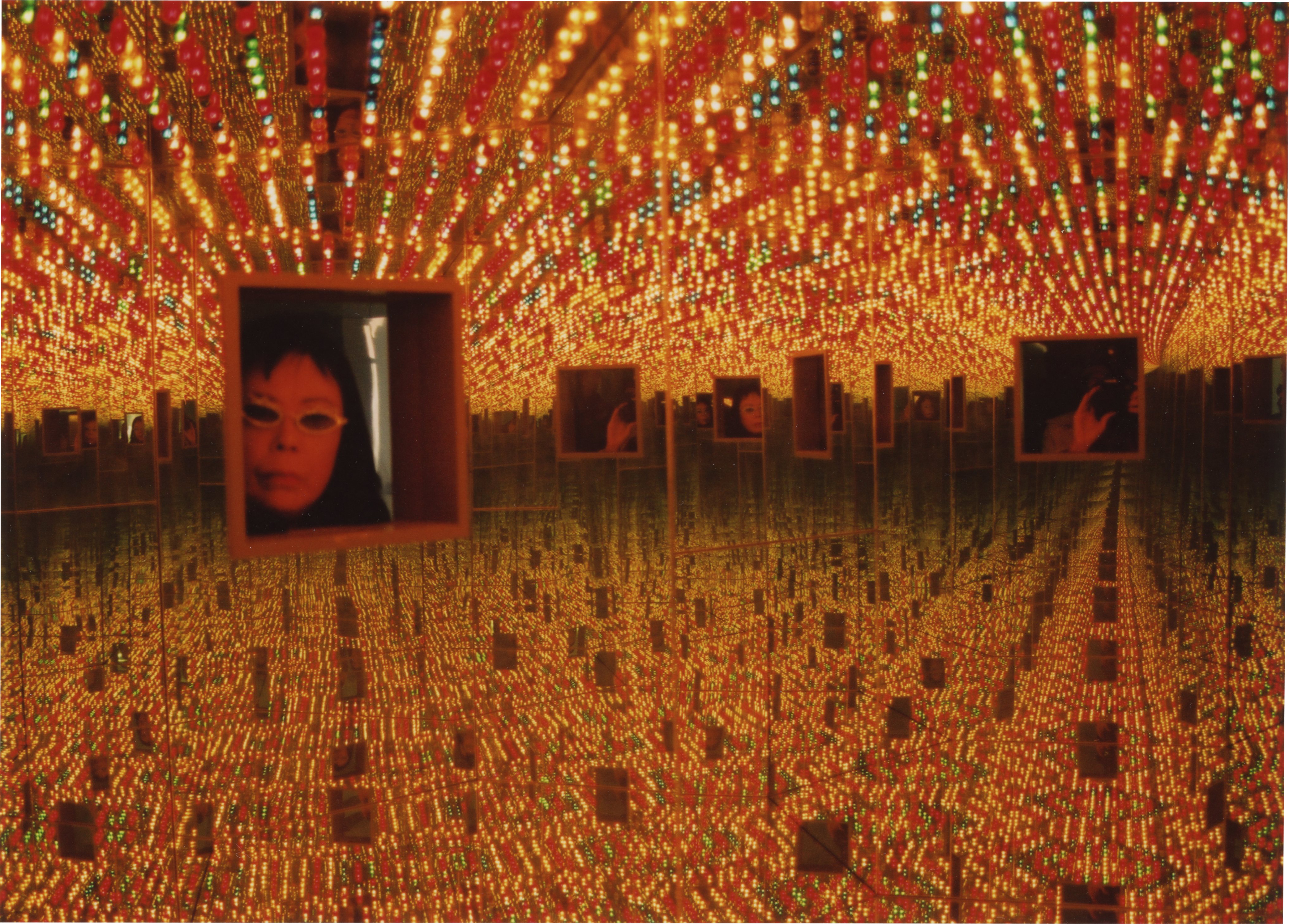 Step Inside Yayoi Kusama S Mind Bending Selfie Wonderland I D