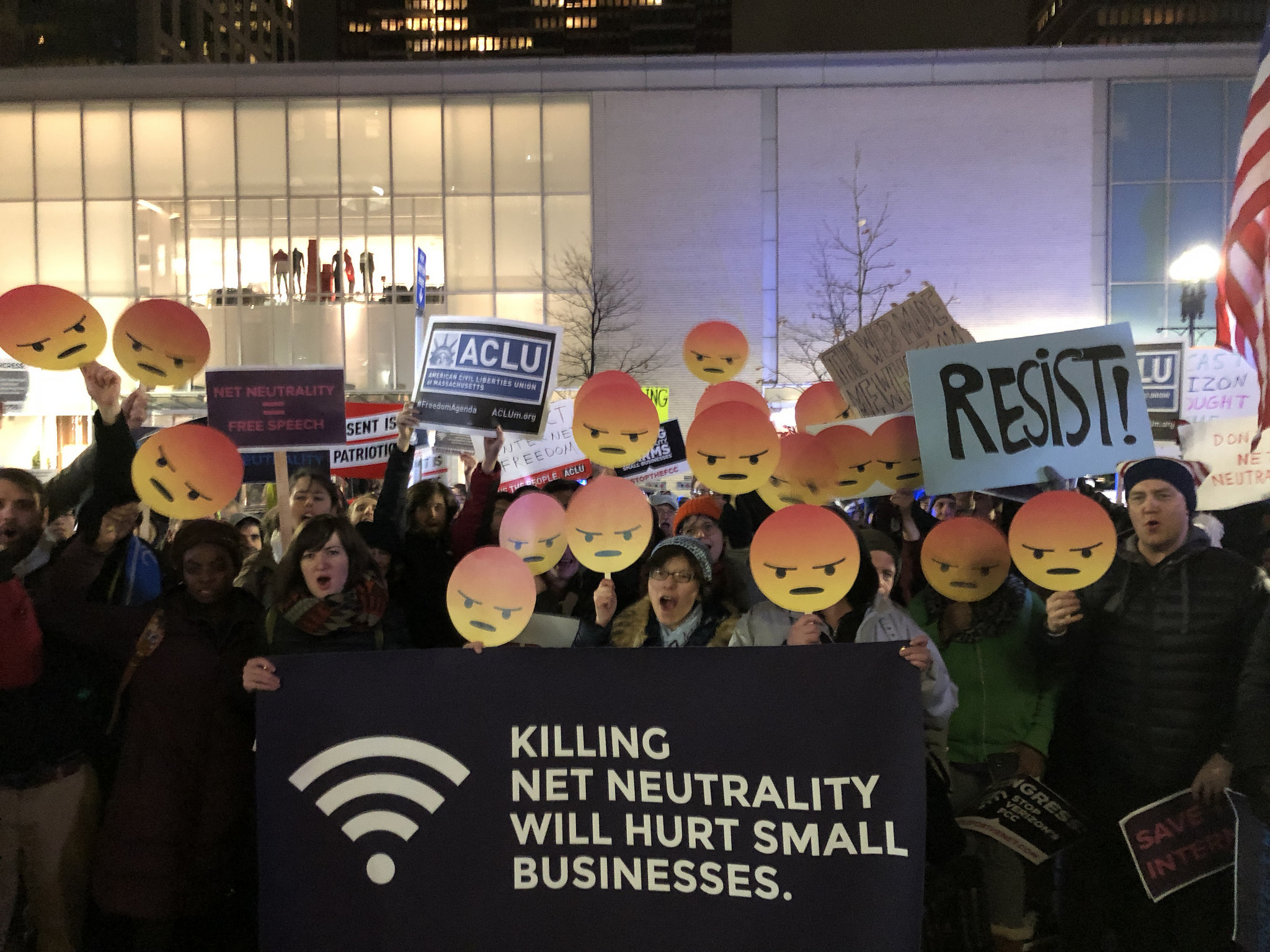 The Fcc Just Killed Net Neutrality—now What Motherboard 
