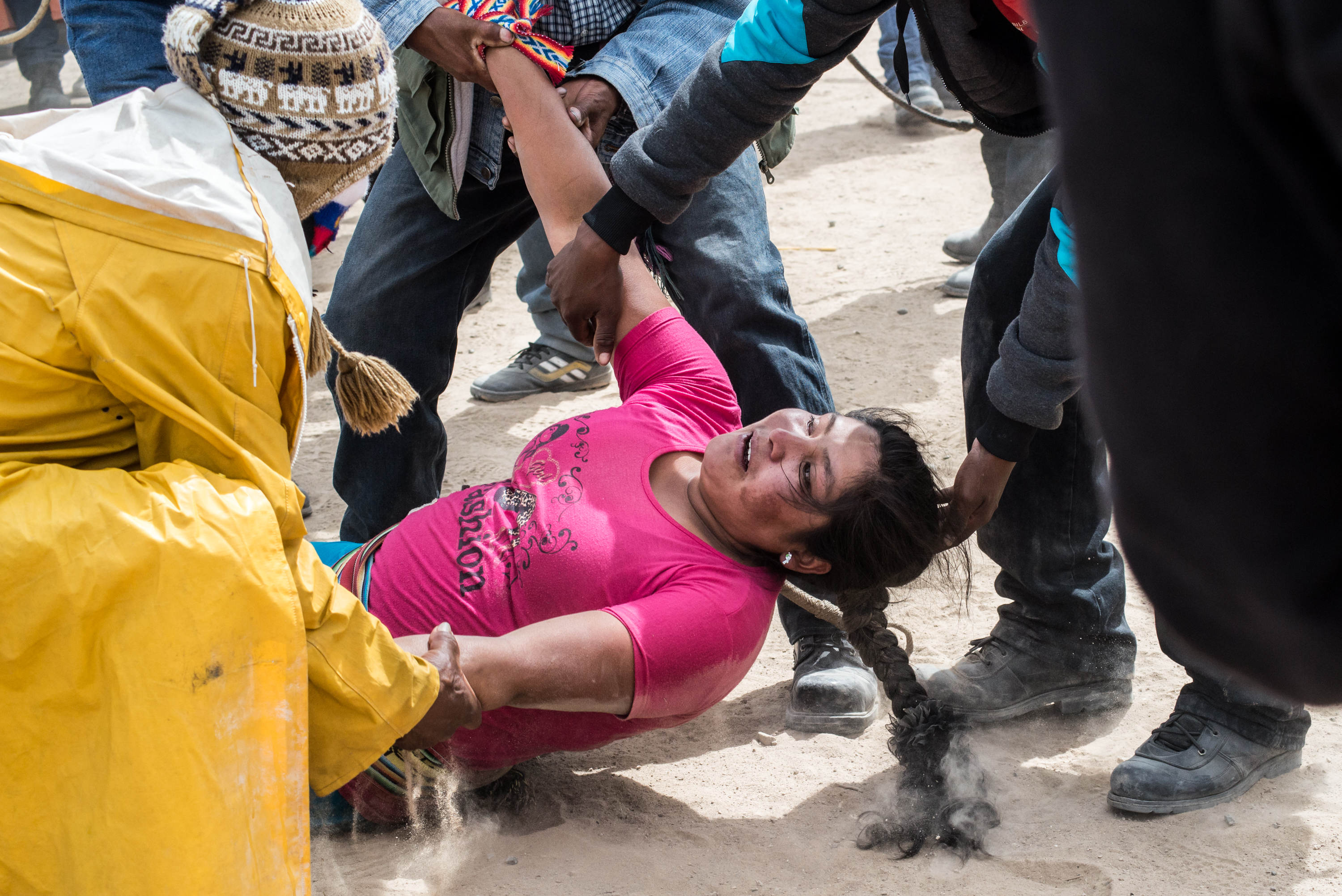 takanakuy pelea alcohol los andres cusco santo tomás perú