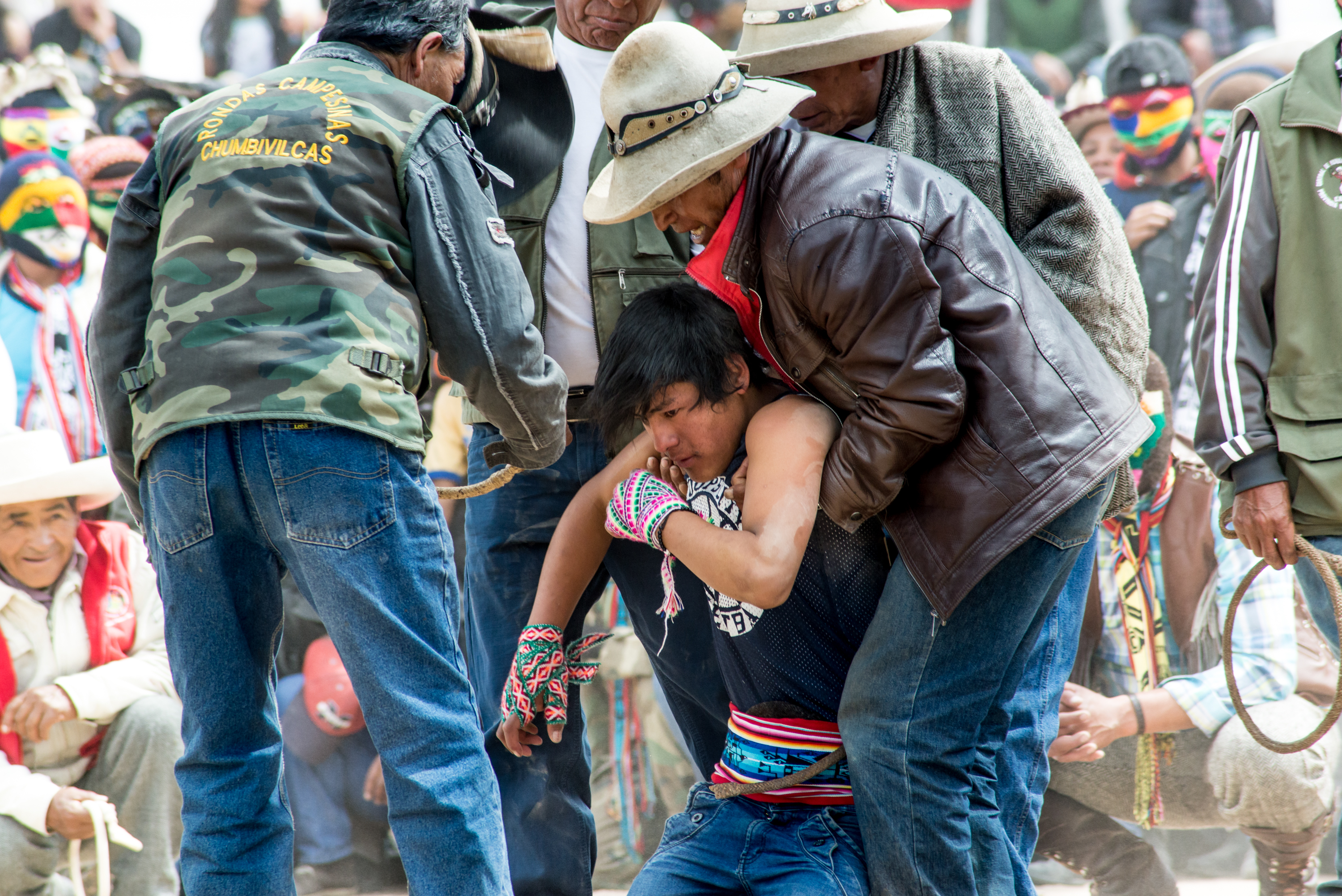 takanakuy pelea alcohol los andres cusco santo tomás perú