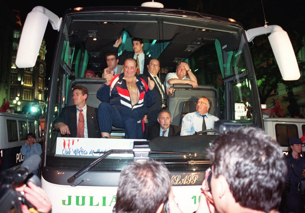 jesus gil y gil autobus atlético madrid