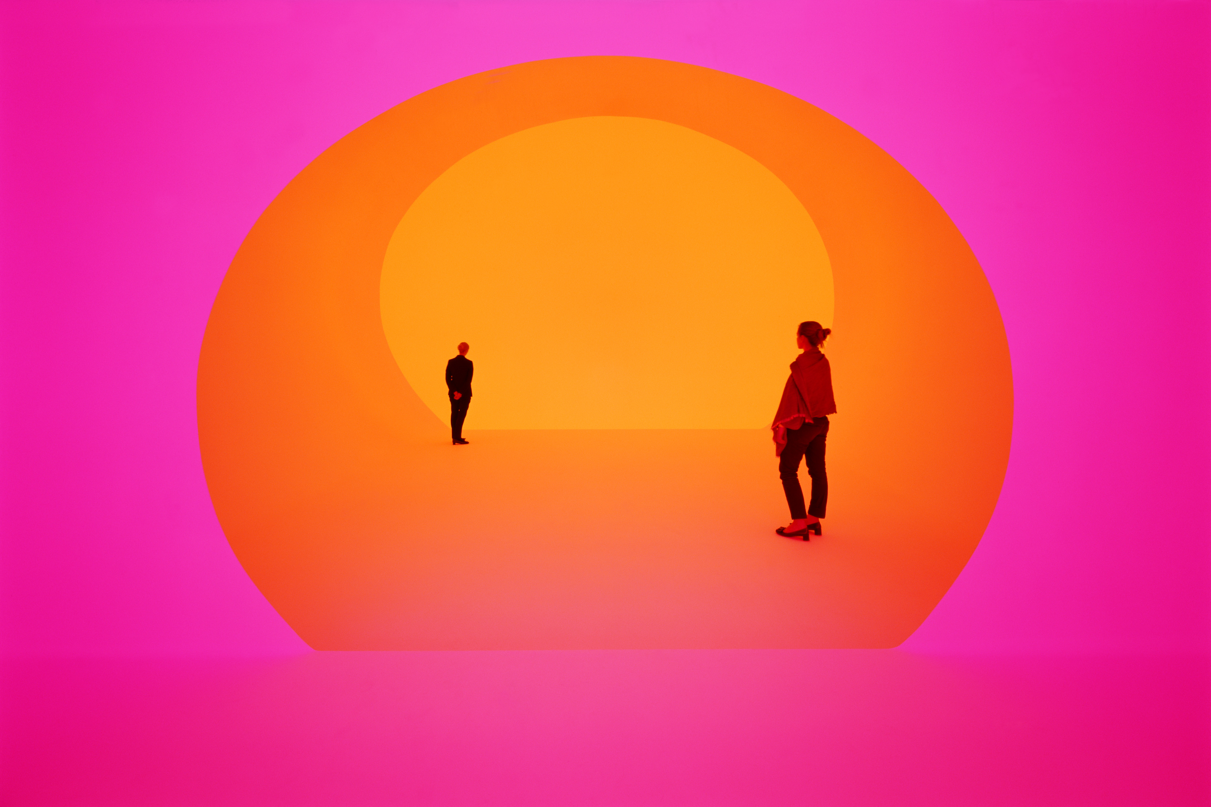 James Turrell's “Ganzfeld” AKHOB Exhibit