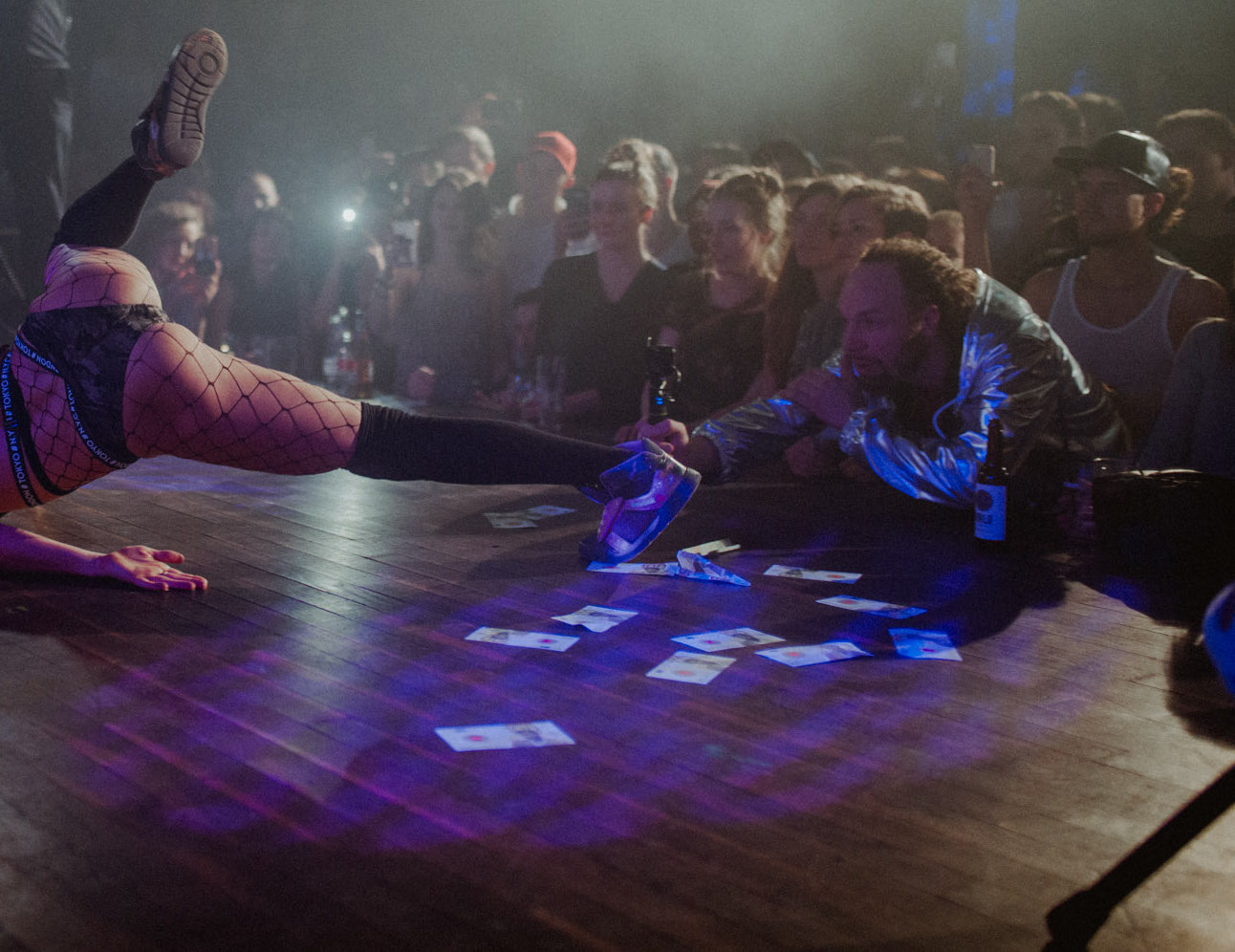 Leicht verwackelte Impressionen vom ersten Berliner TwerkBattle Noisey