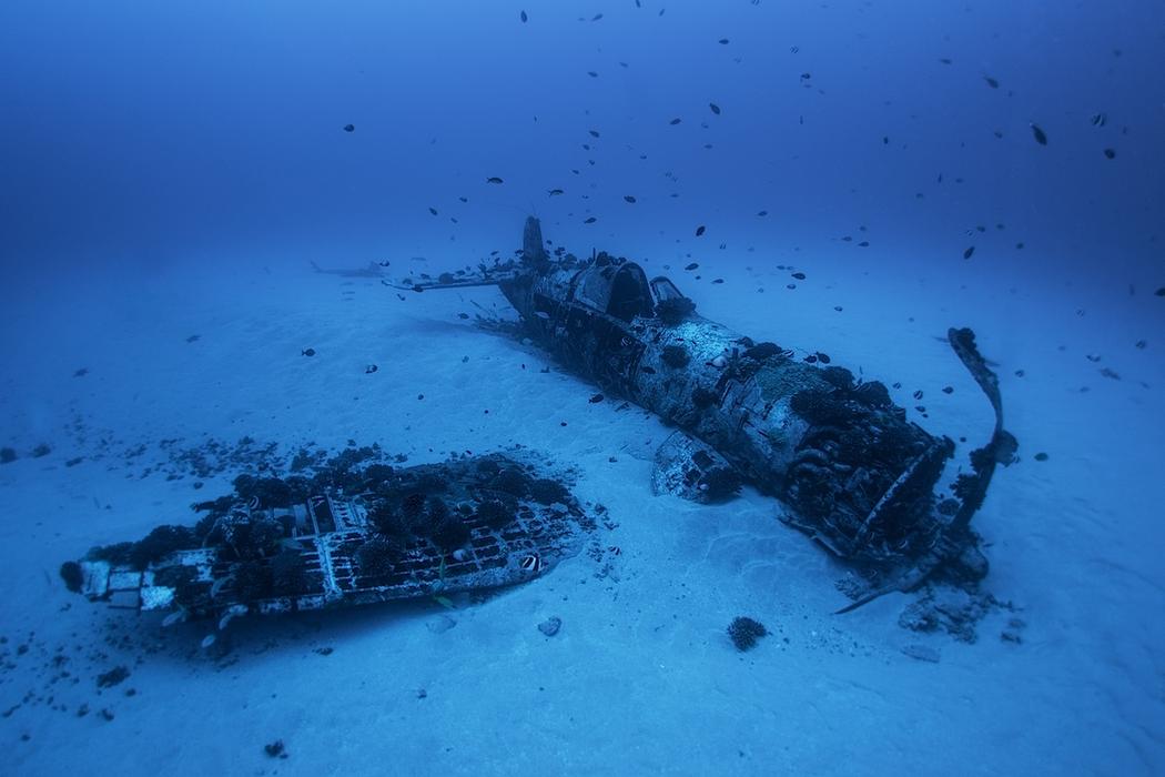 vliegtuigwrak onder water duiken verenigde staten amerika