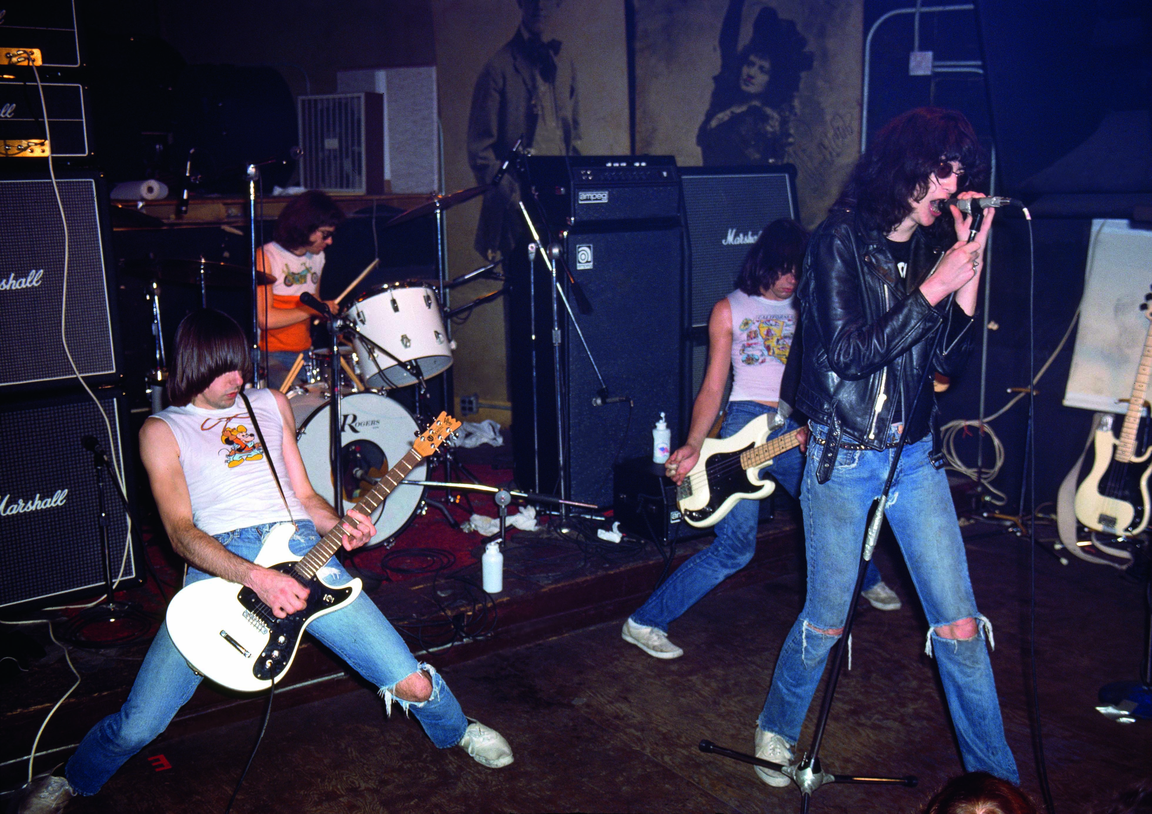 Intimate Photos of the Ramones During Punk's Early Days - VICE