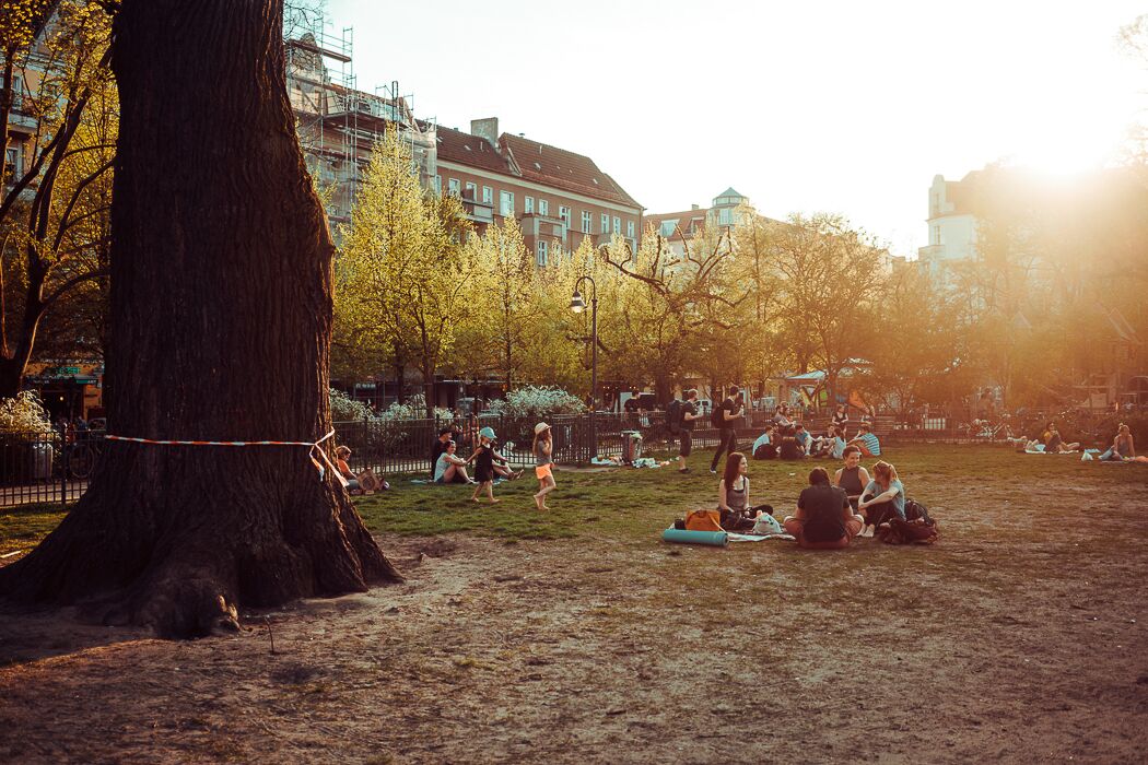 Boxhagener Platz Yoga-Gruppe