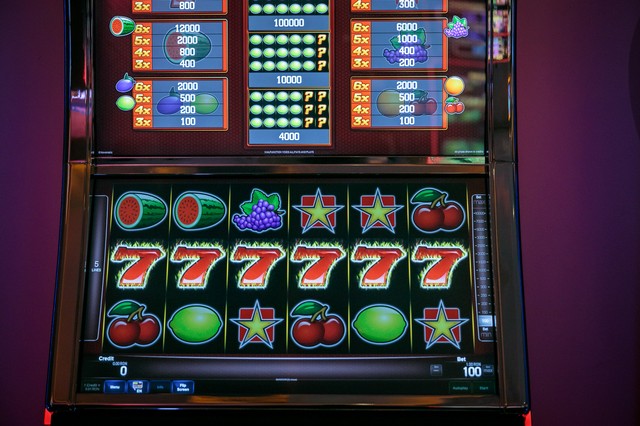 Am Jucat Cu Turiști Bogați In Unul Dintre Ultimele Cazinouri Din