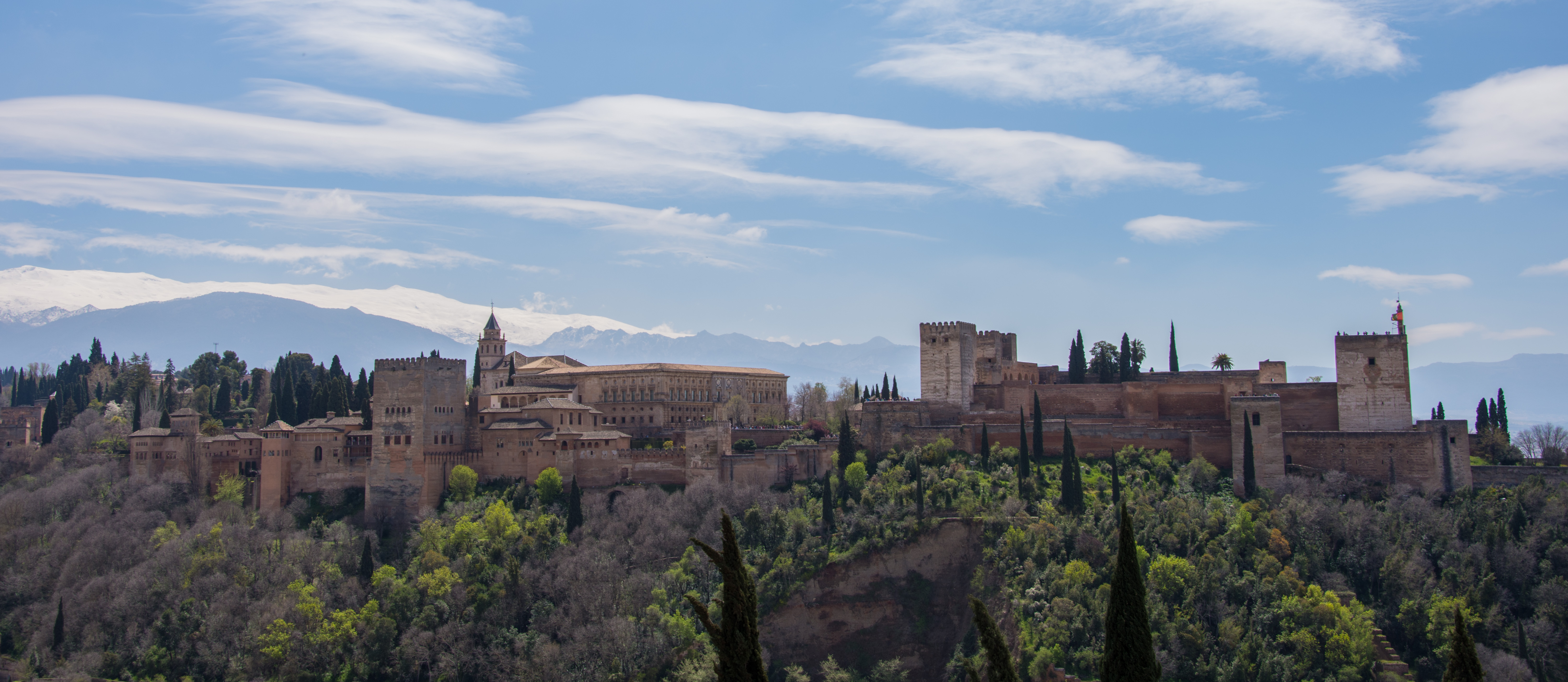 ser joven en granada alhambra