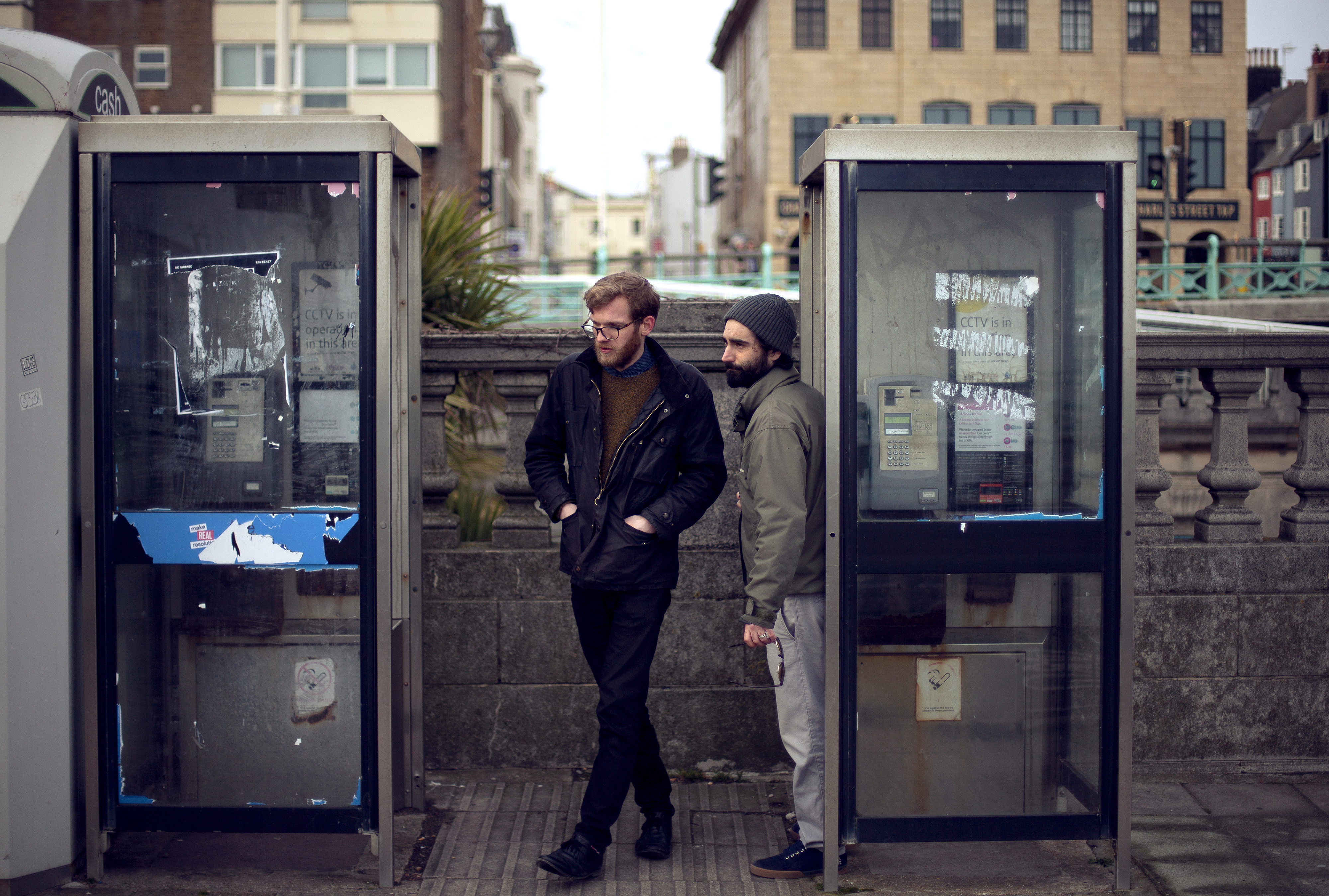 1527260422197-ForeignPoetry_01_credits-Apparat-Lux